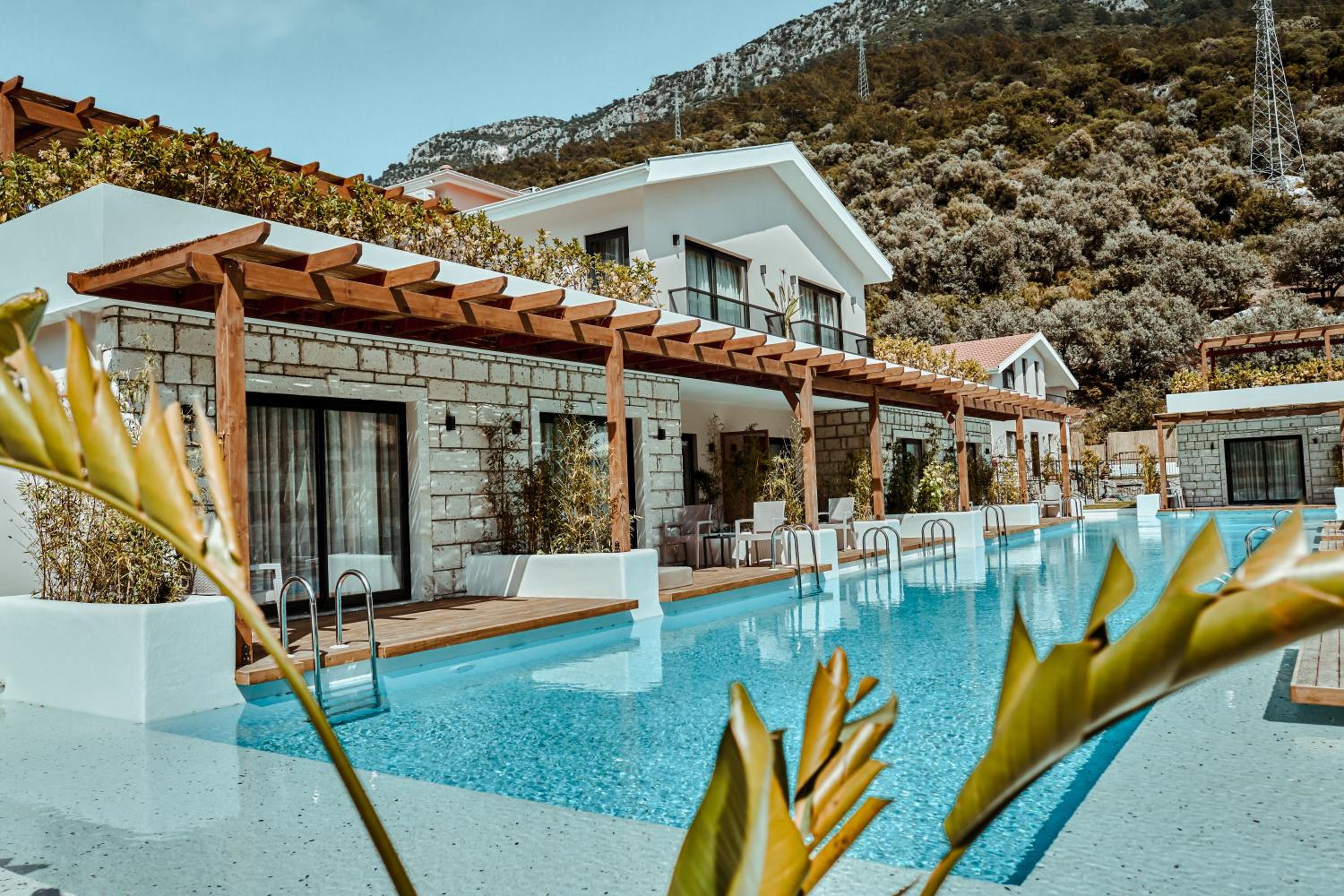 Twin Room with Swimming Pool Access - Photo 7