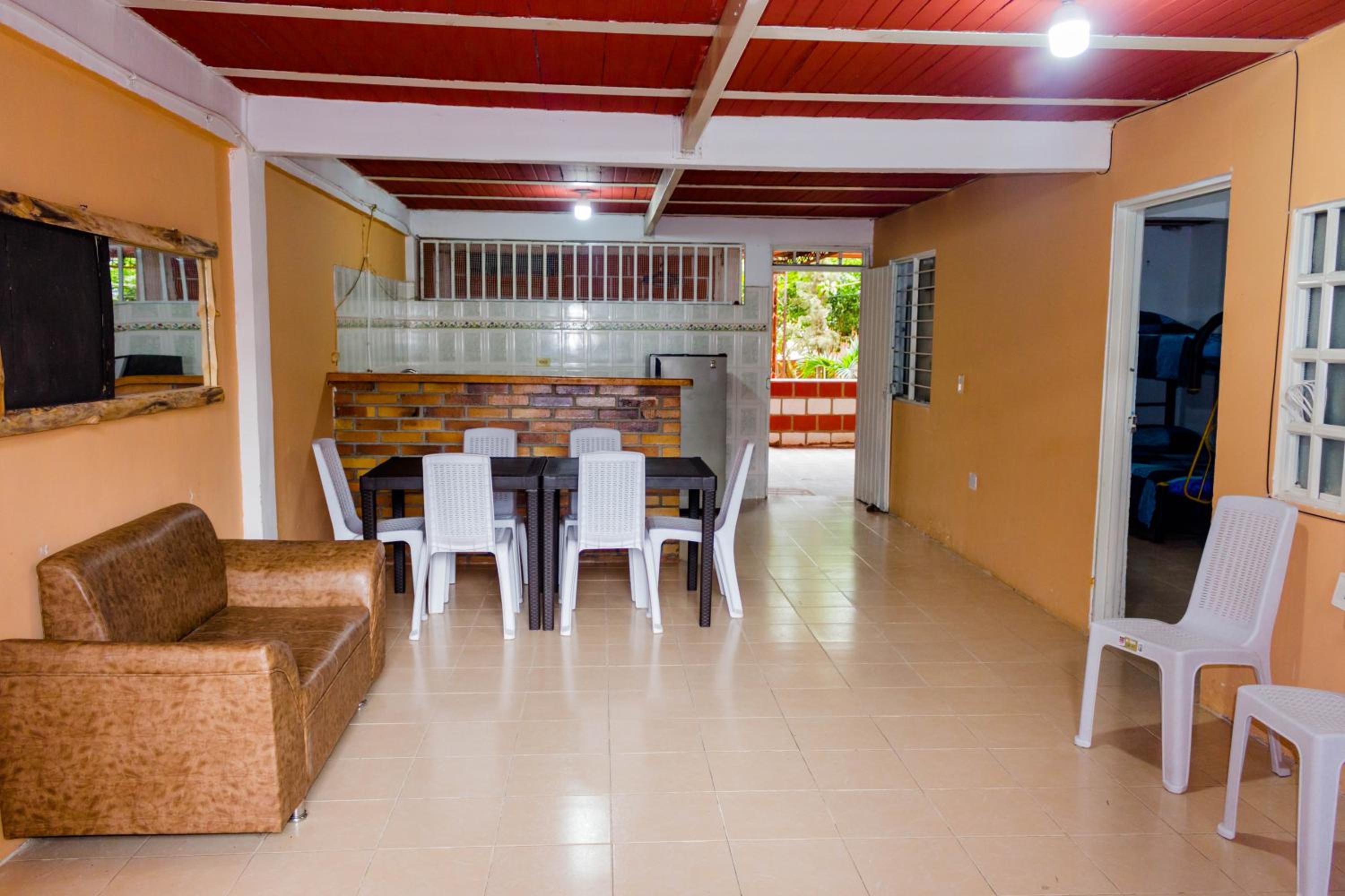 Three-Bedroom House photo 3