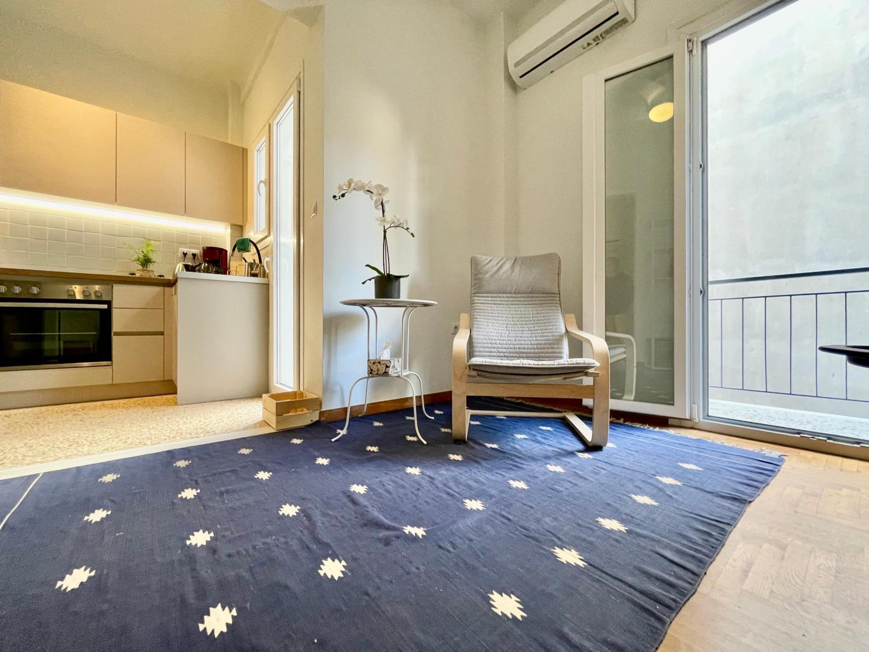 One-Bedroom Apartment