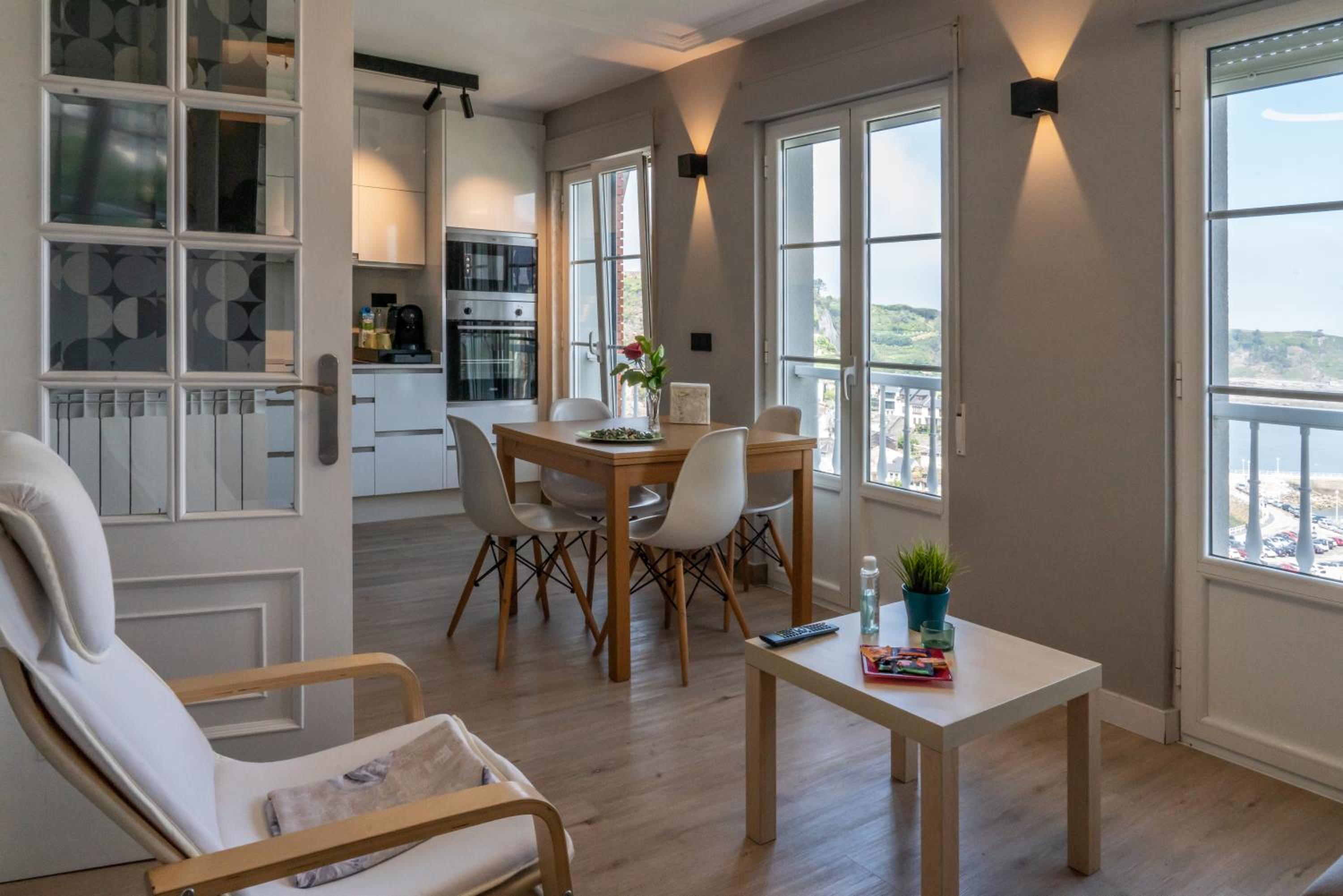Apartamento con vista al mar (6 adultos)