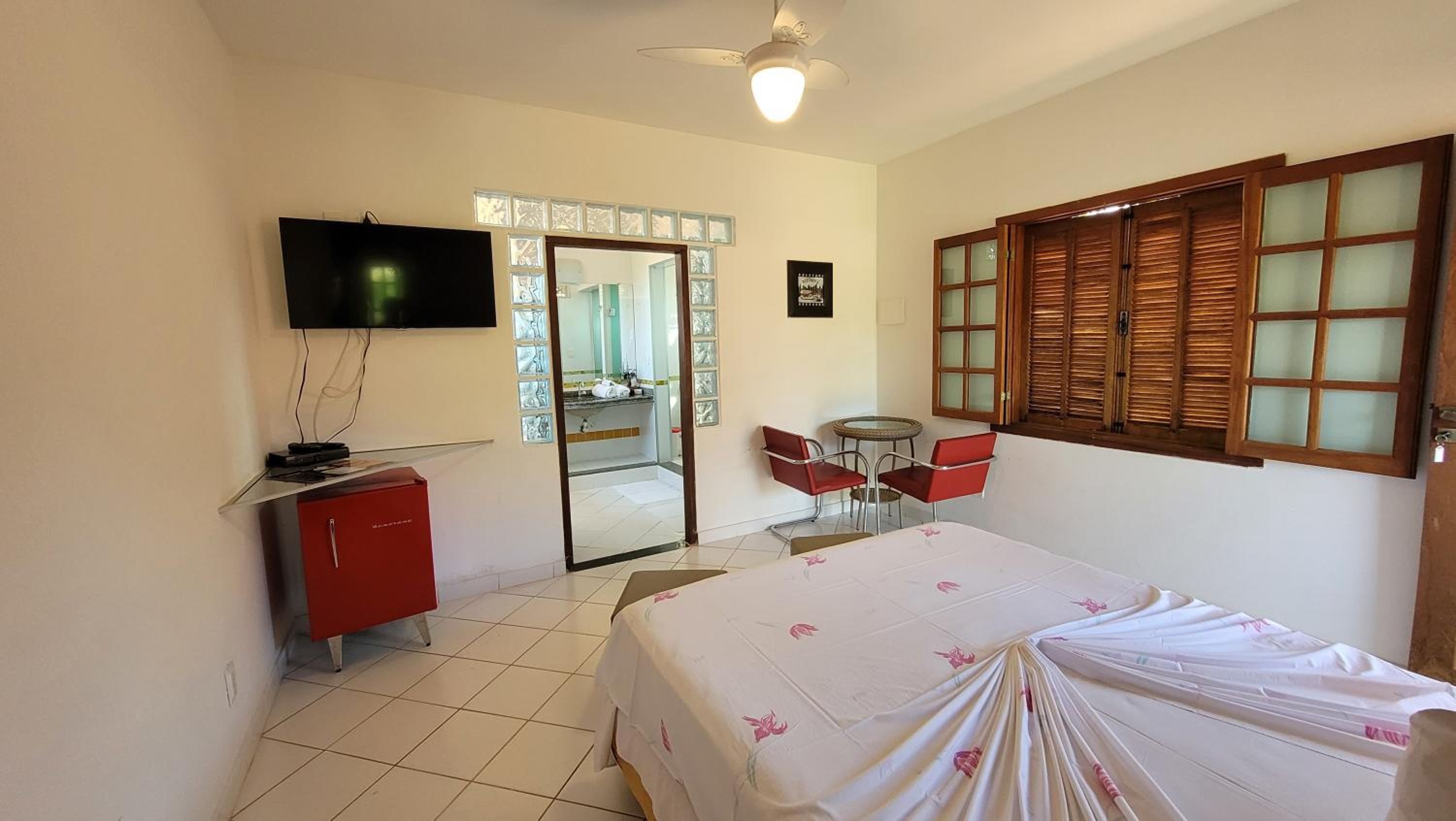 Deluxe Chalet with Spa Bath photo 1