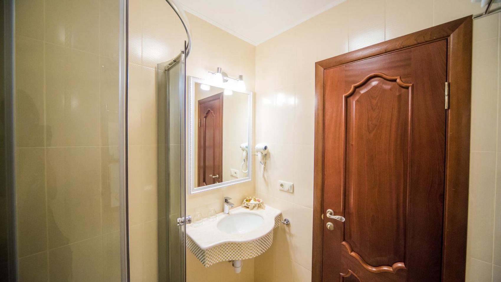 Superior Single Room photo 3