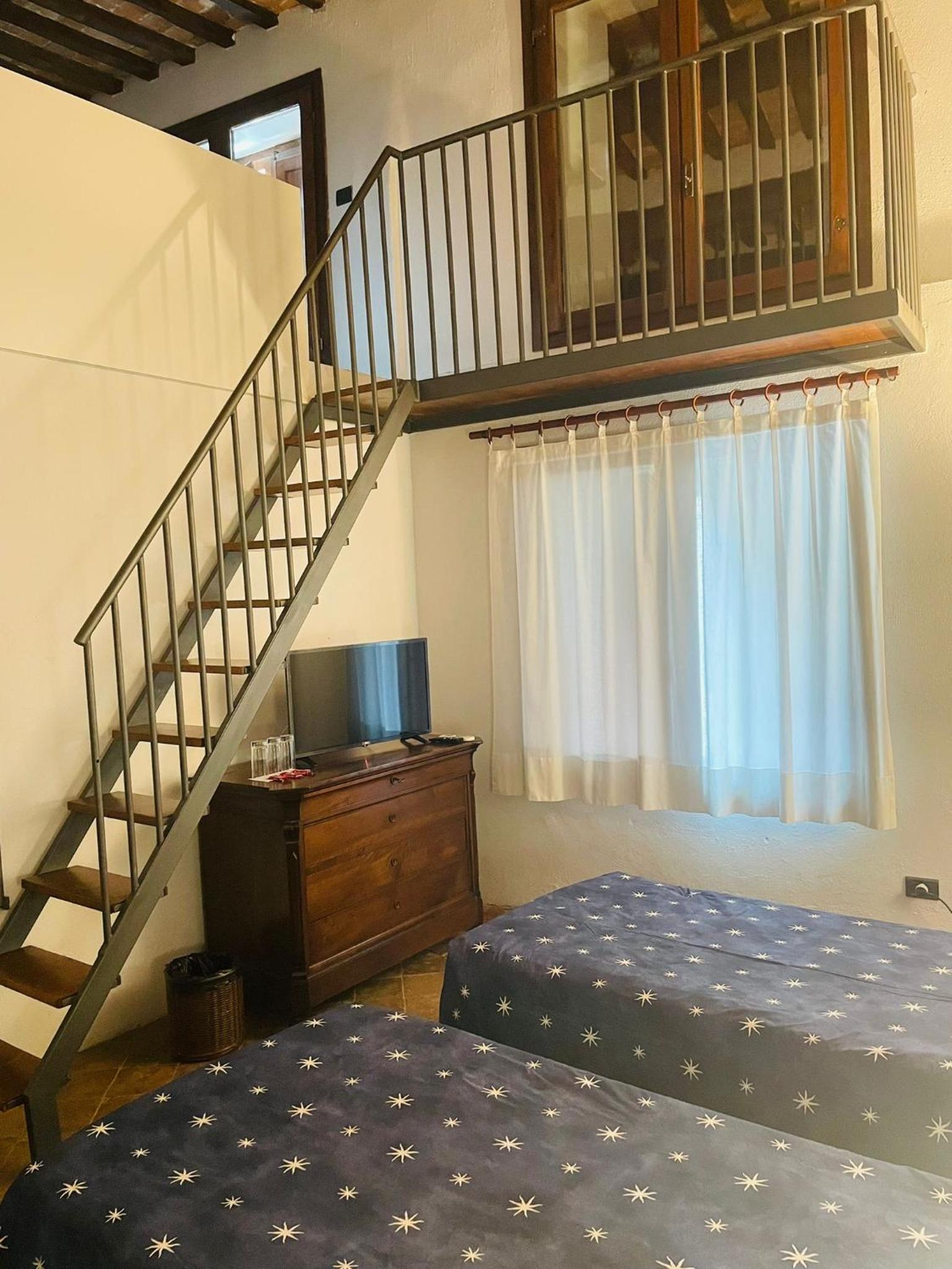 Deluxe Family Suite