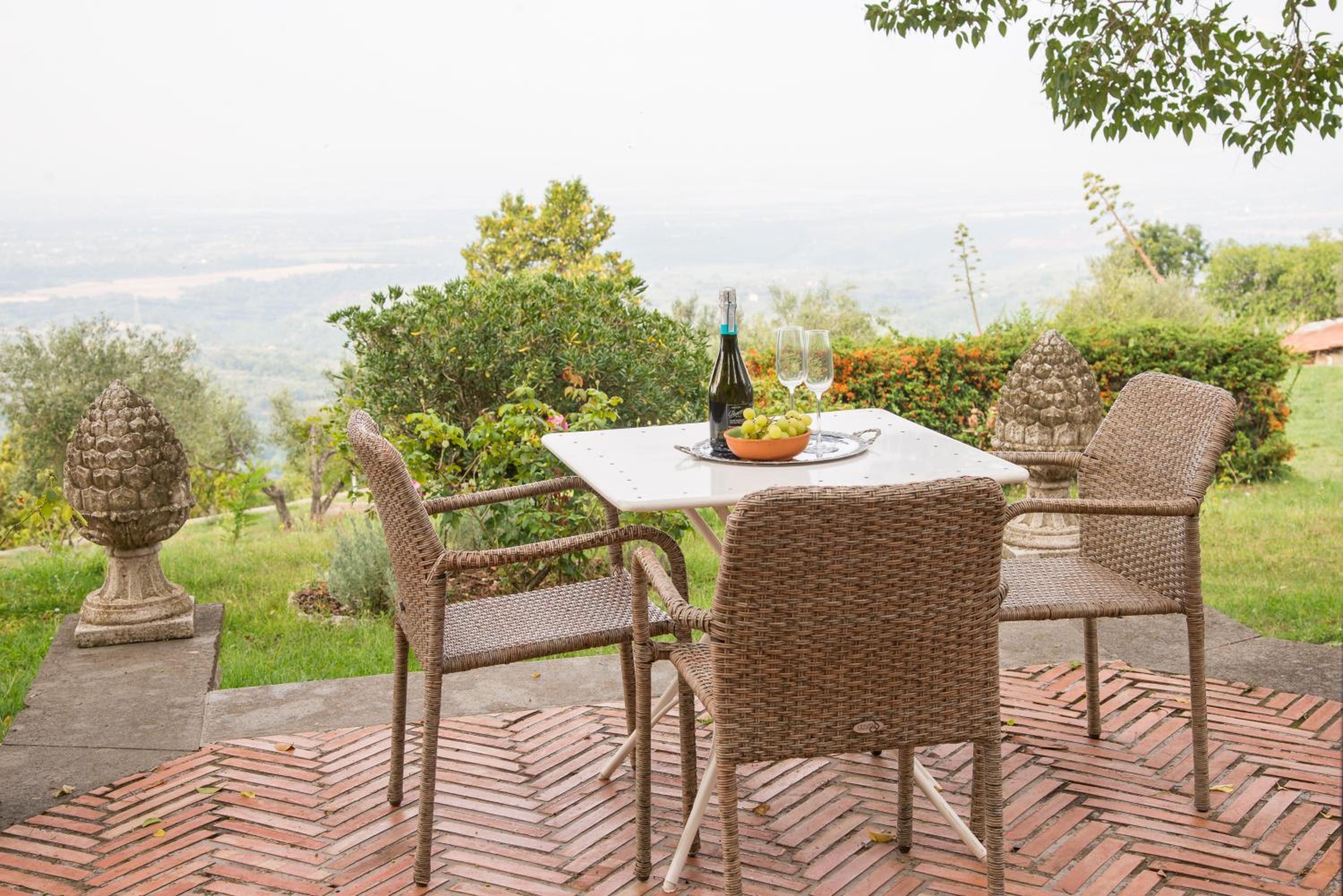 Villa photo 3