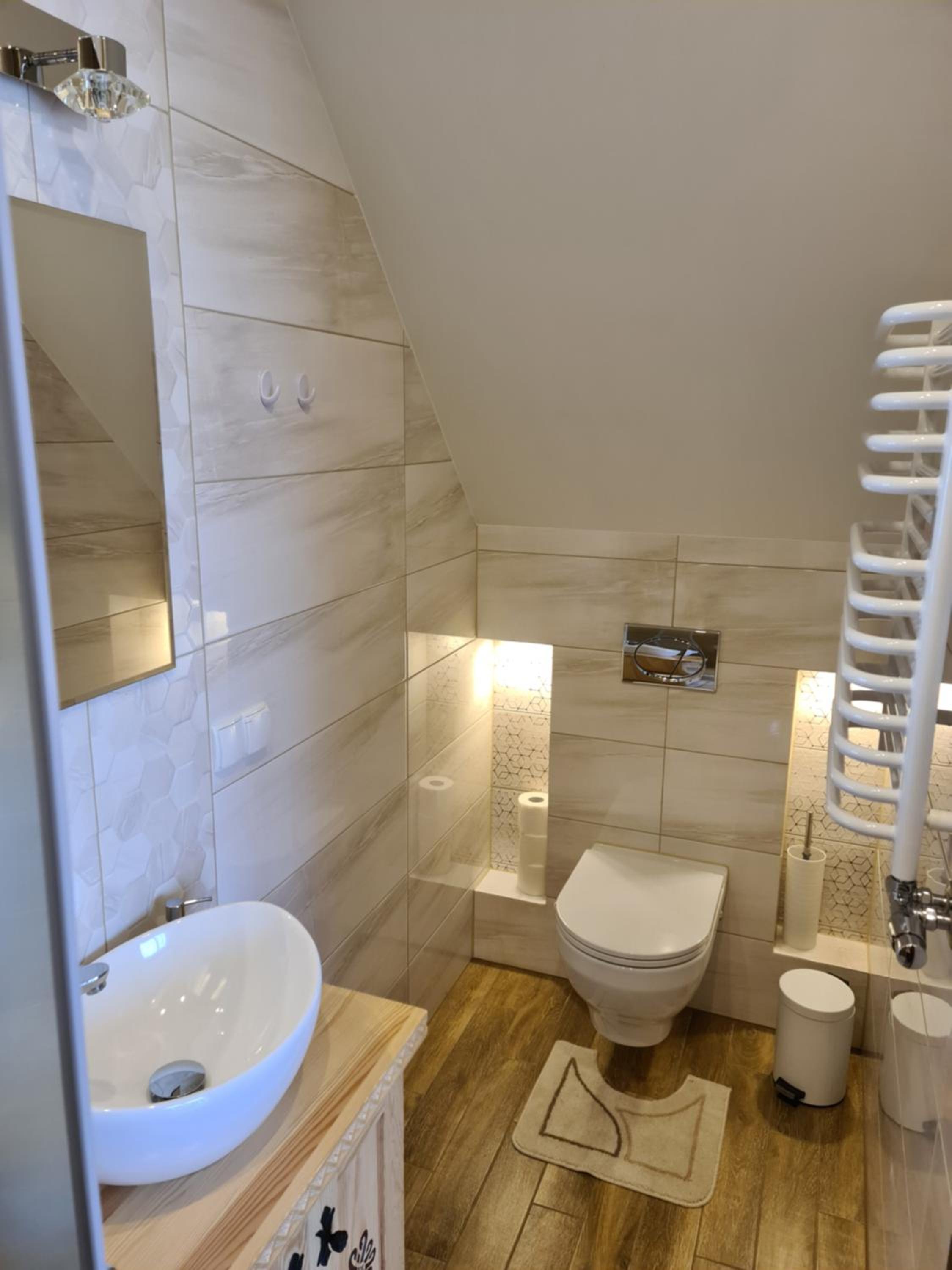 One-Bedroom Apartment - Photo 4