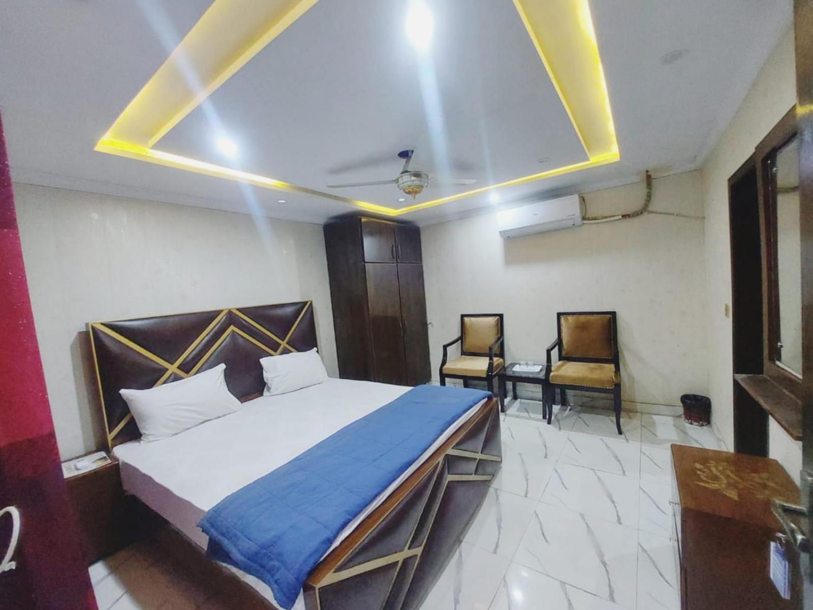 Deluxe Single Room