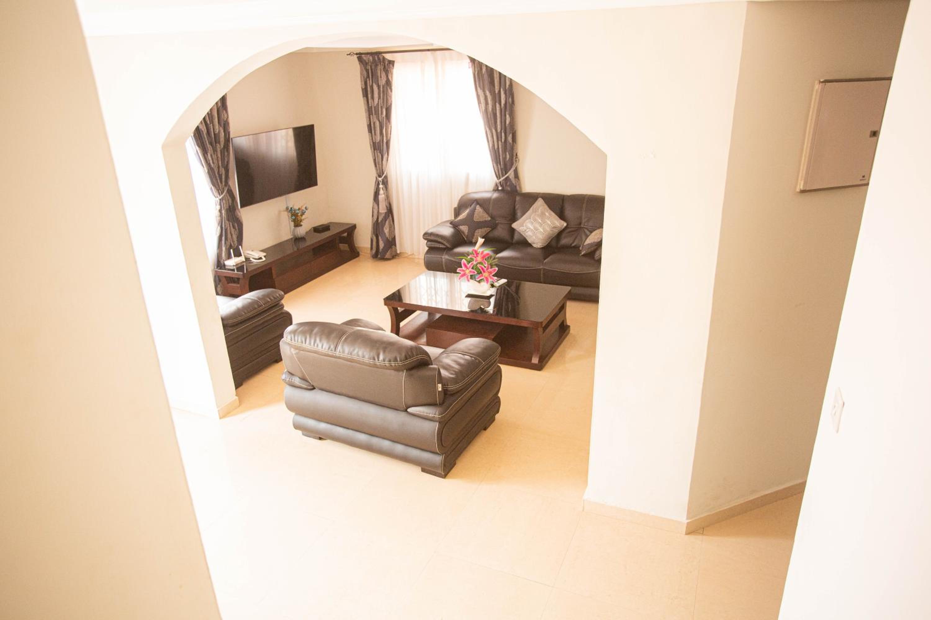 One-Bedroom Apartment - Photo 10