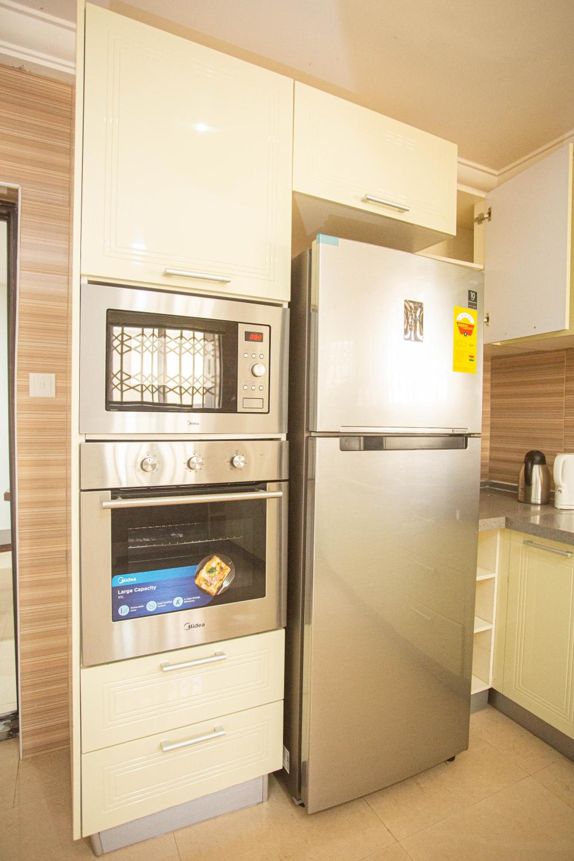 One-Bedroom Apartment - Photo 18