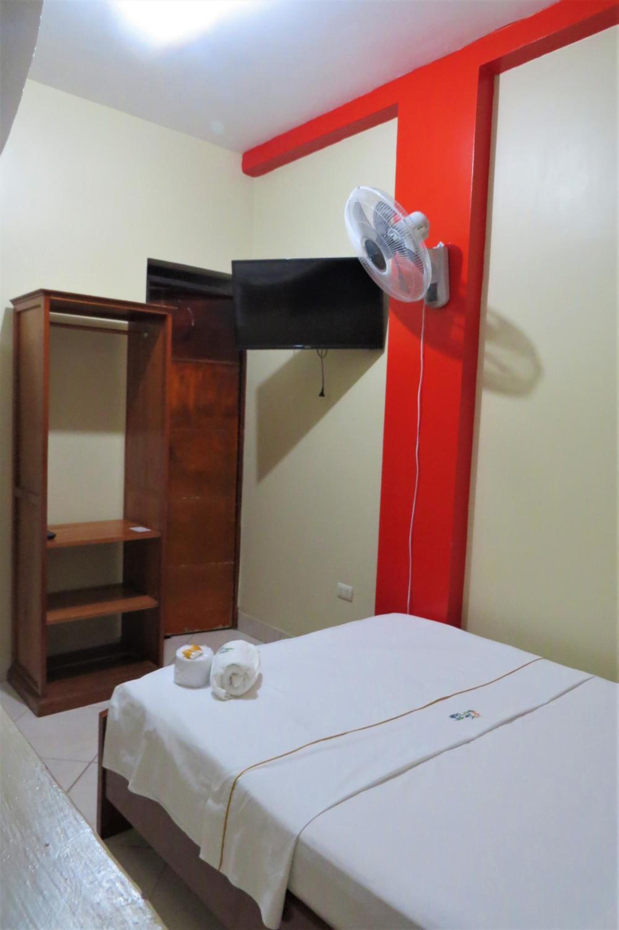 Single Room photo 3