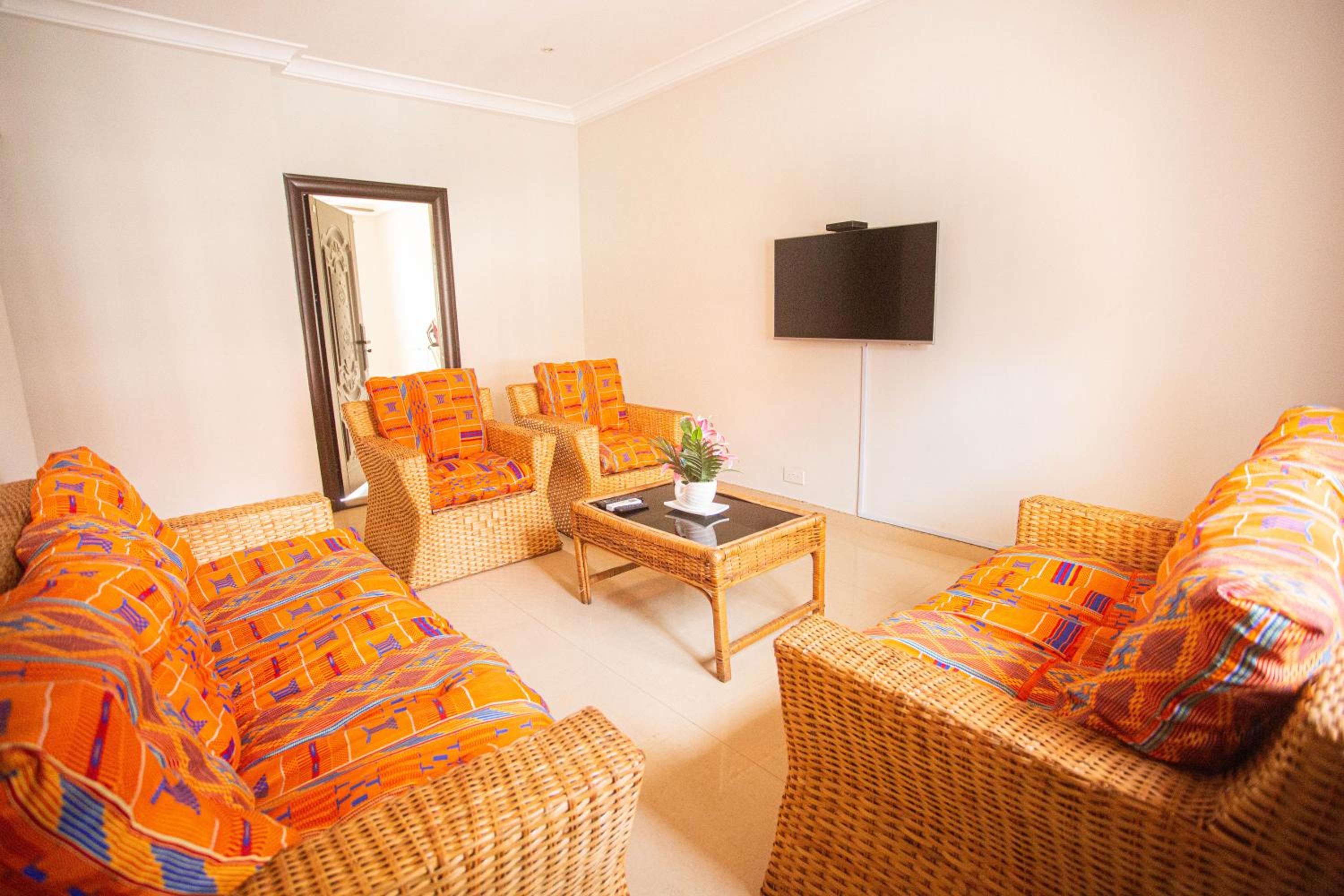 One-Bedroom Apartment - Photo 22