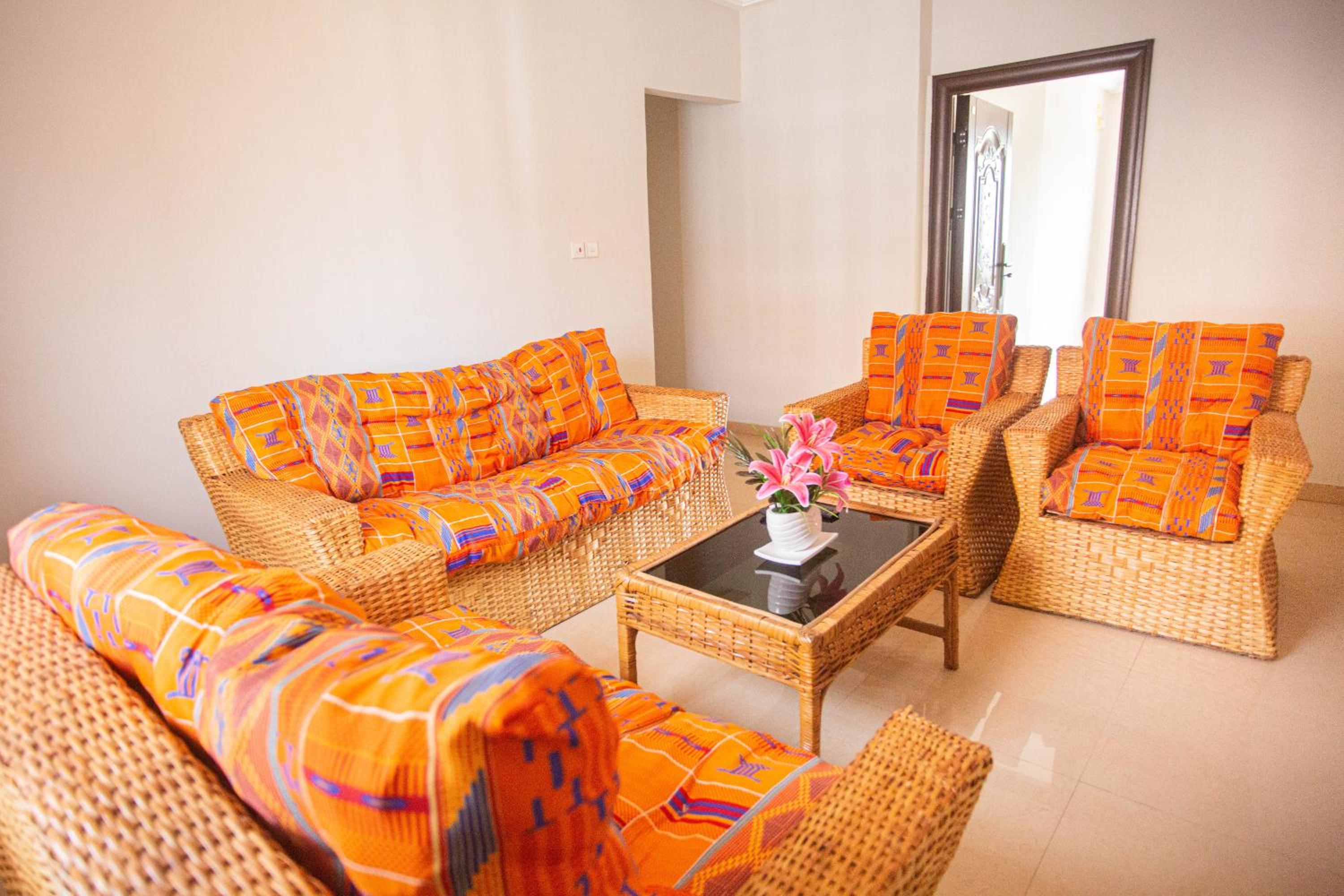 One-Bedroom Apartment - Photo 25