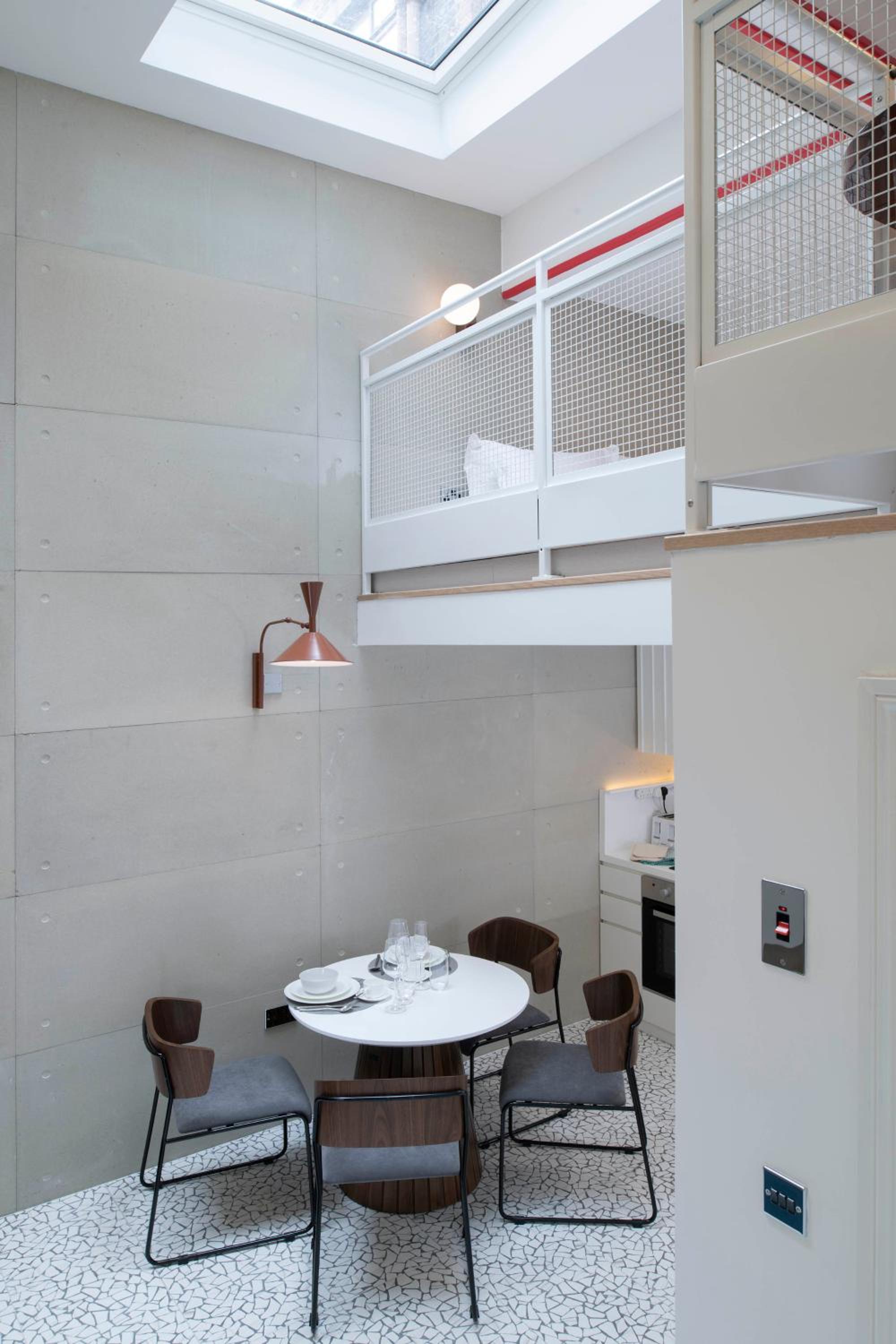 Duplex Apartment - Photo 7