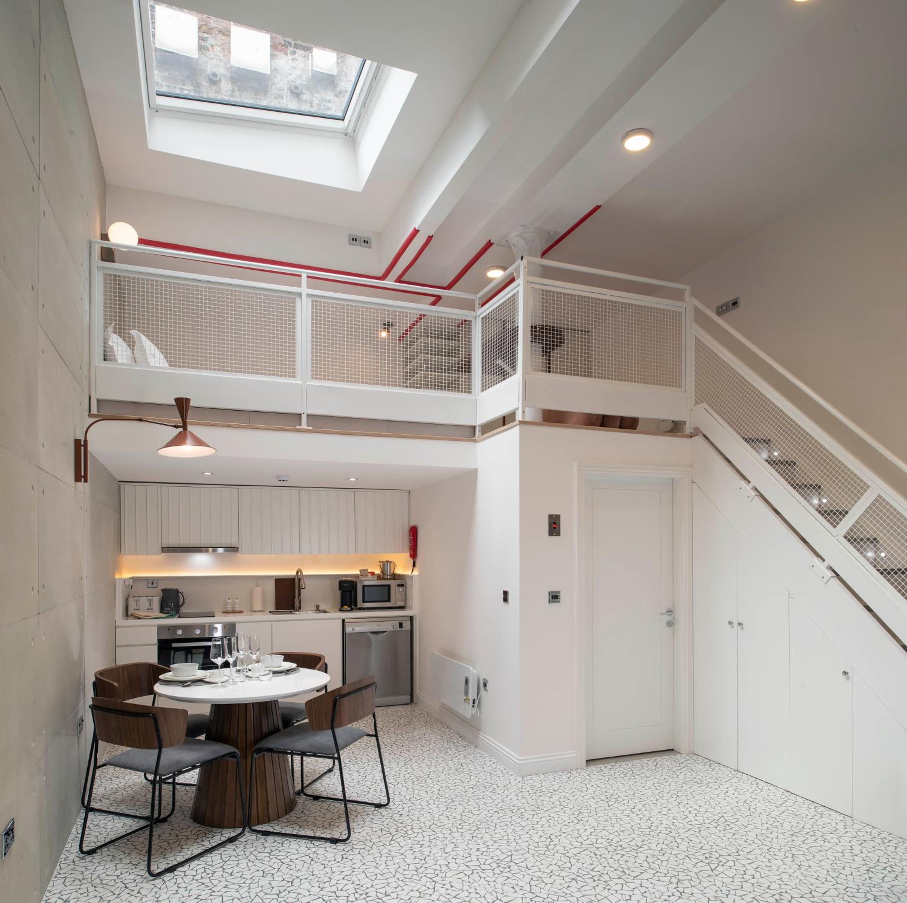 Duplex Apartment - Photo 3