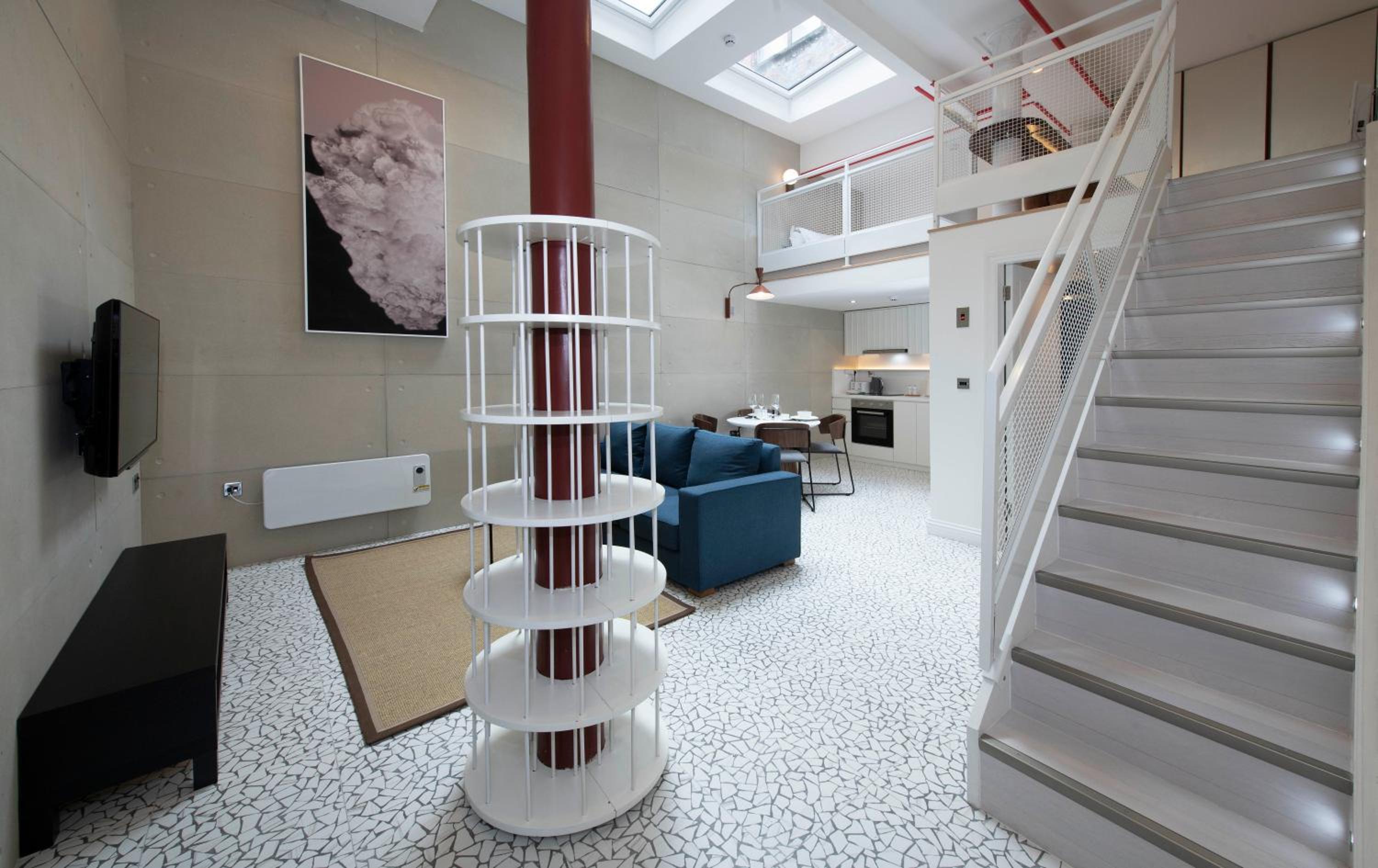 Duplex Apartment - Photo 5