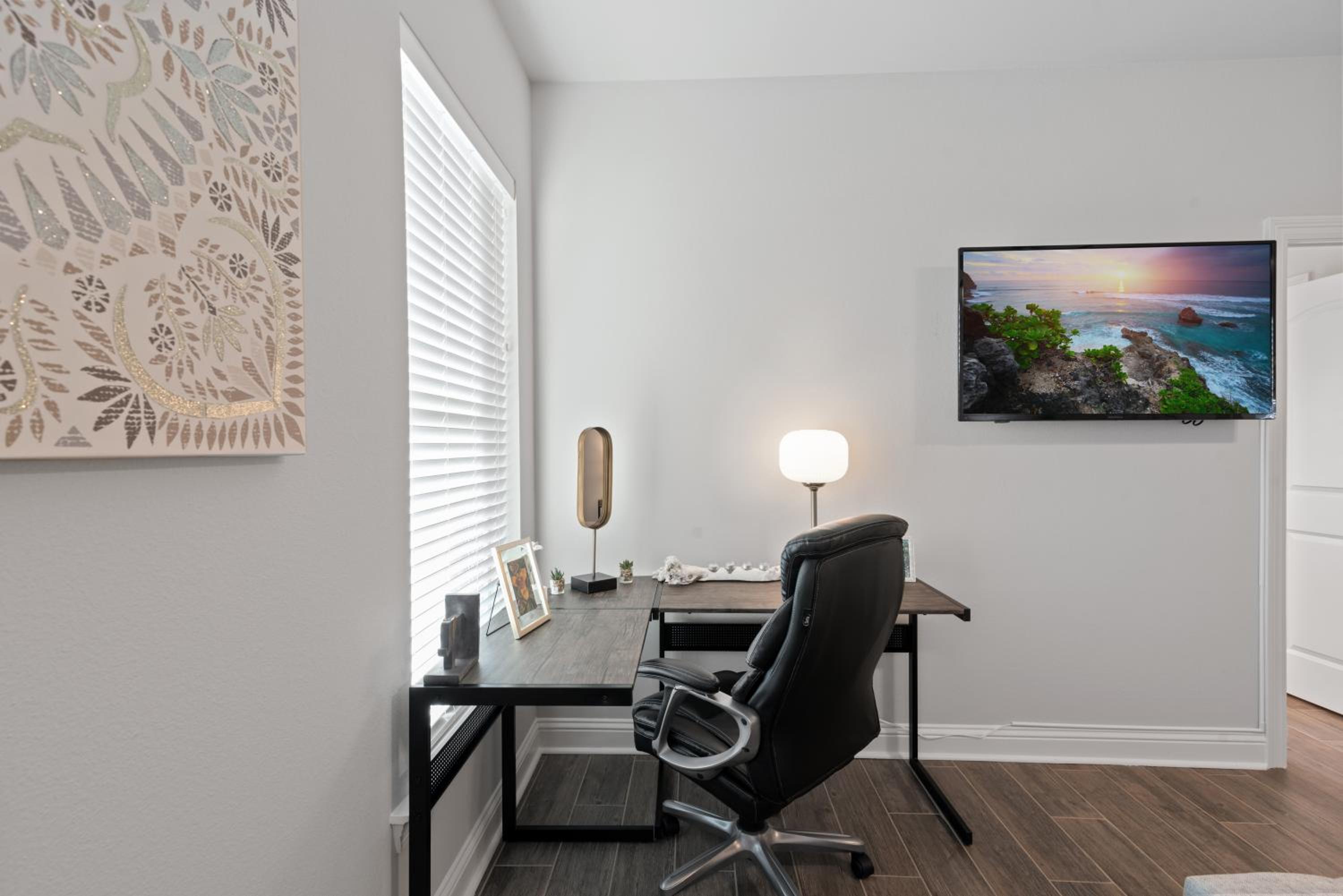 Four-Bedroom House photo 1