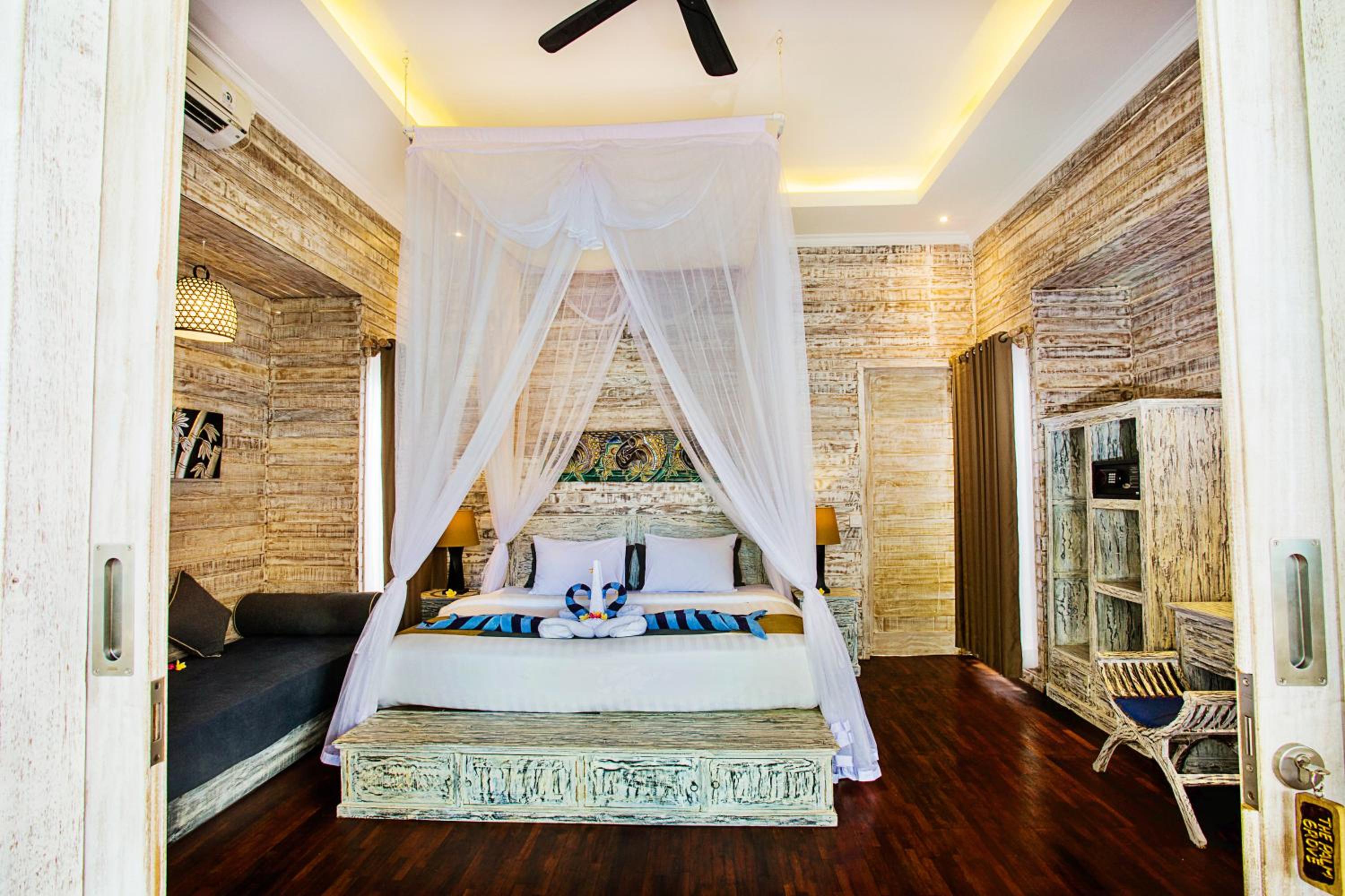 Deluxe Double Room with Garden View