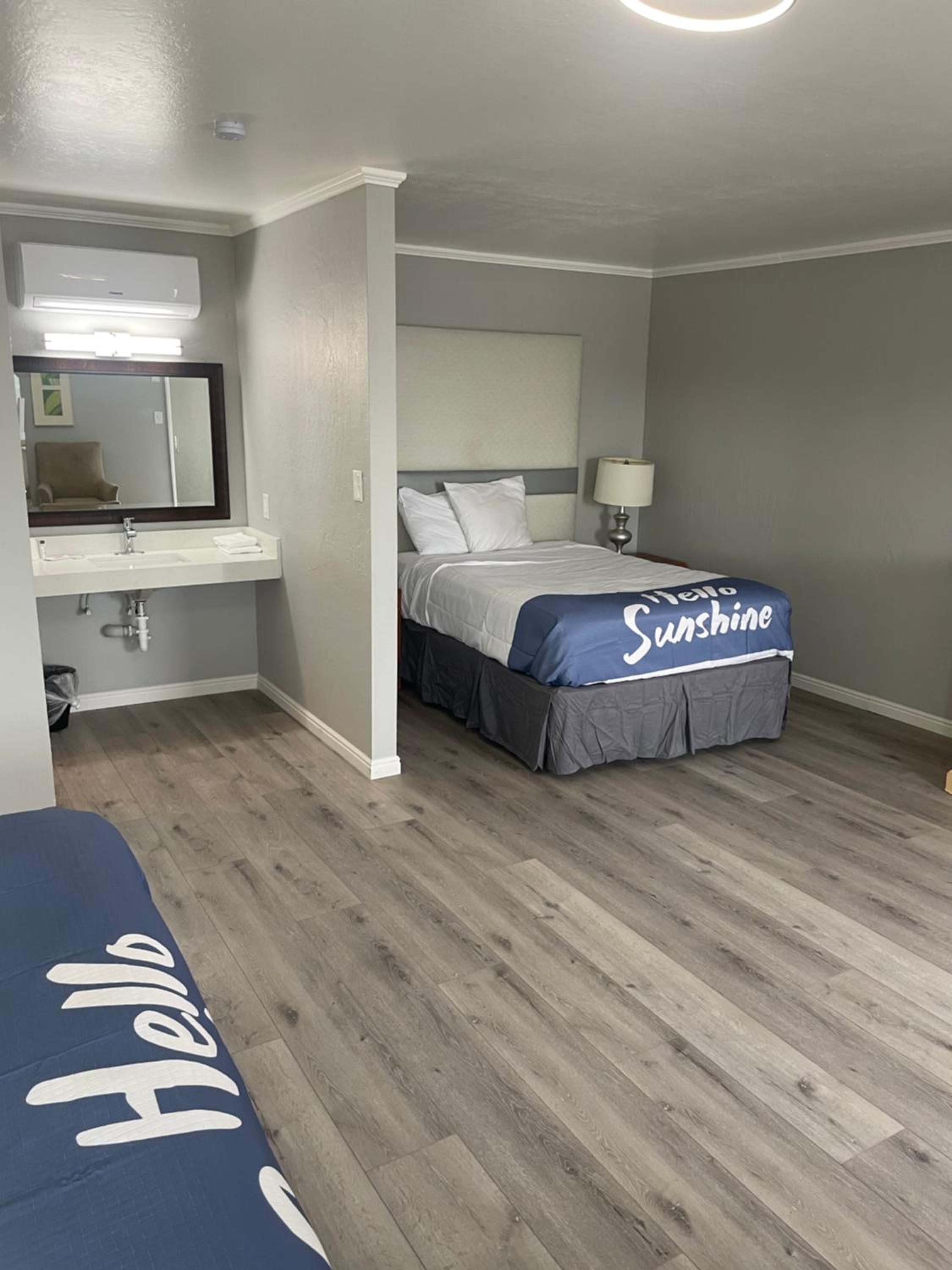 Family Double Room - Photo 1