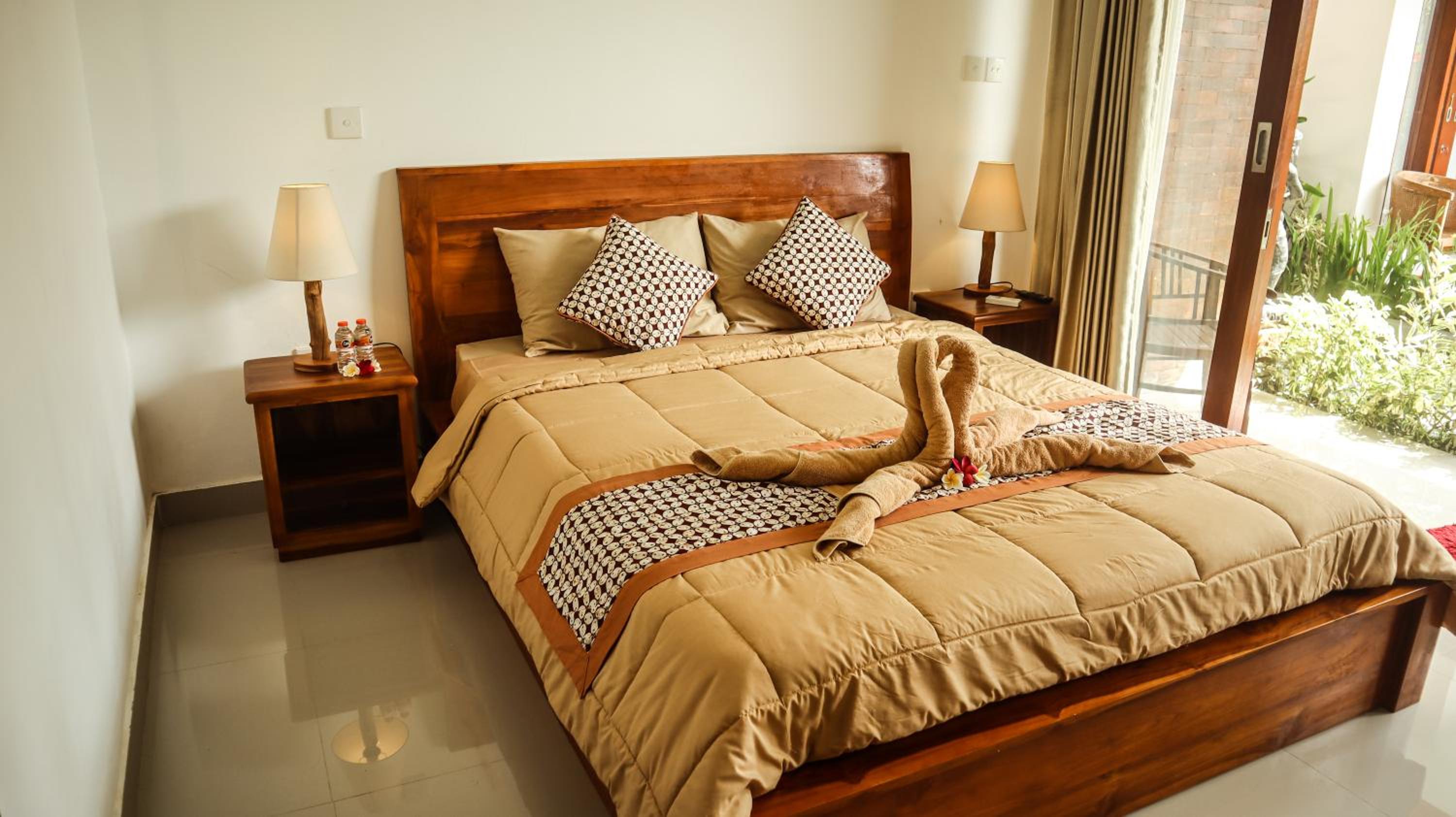 Standard Double Room - Photo 10