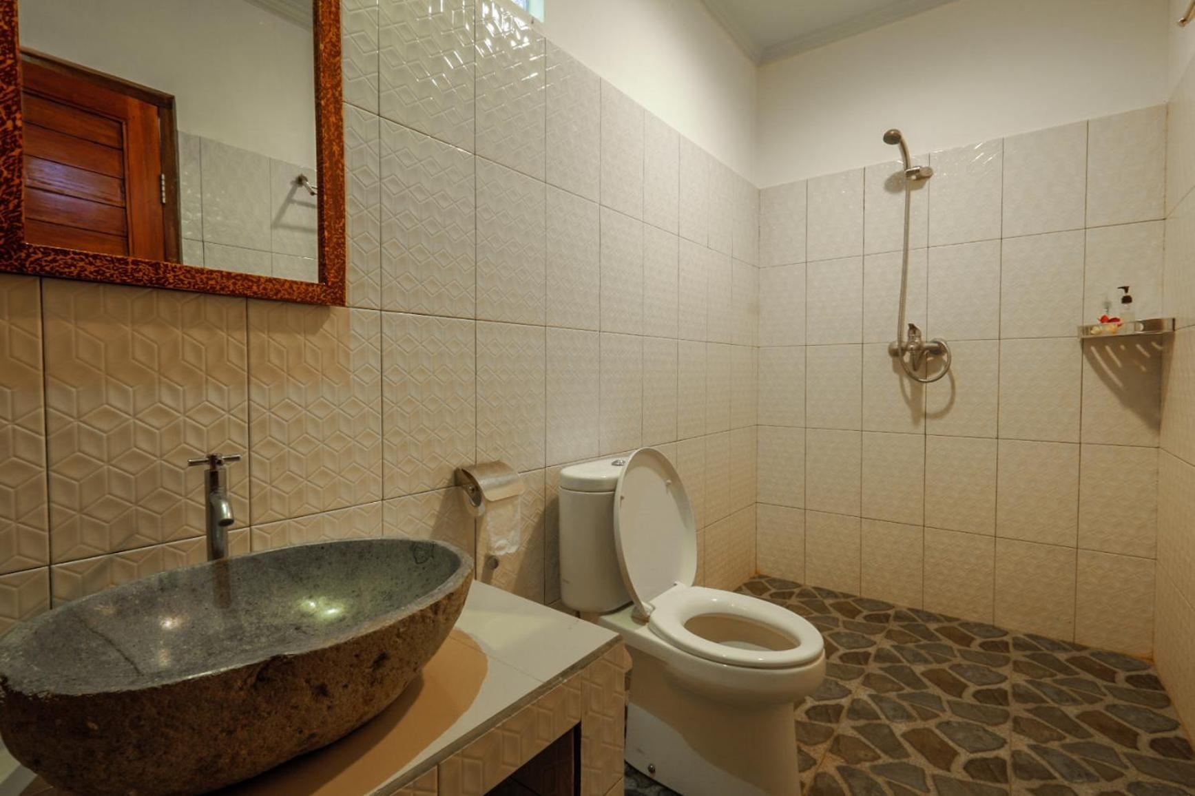 Standard Double Room - Photo 5