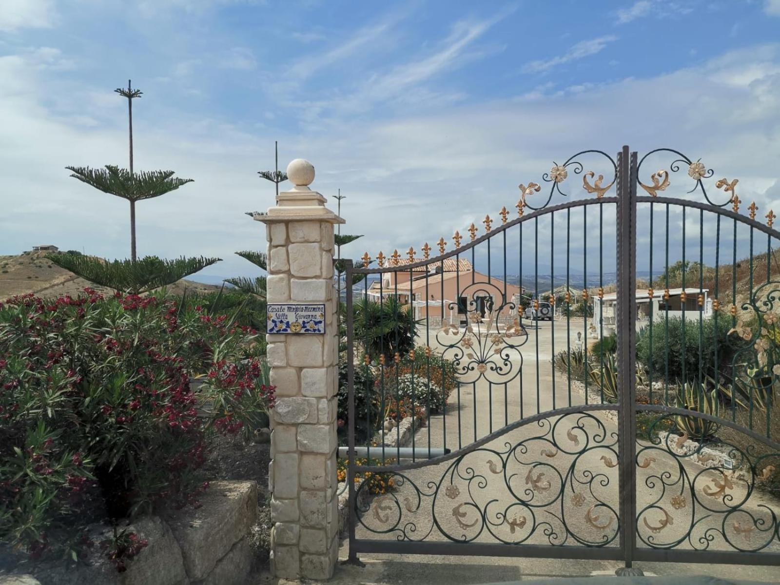 Deluxe Studio with Sea View  photo 3