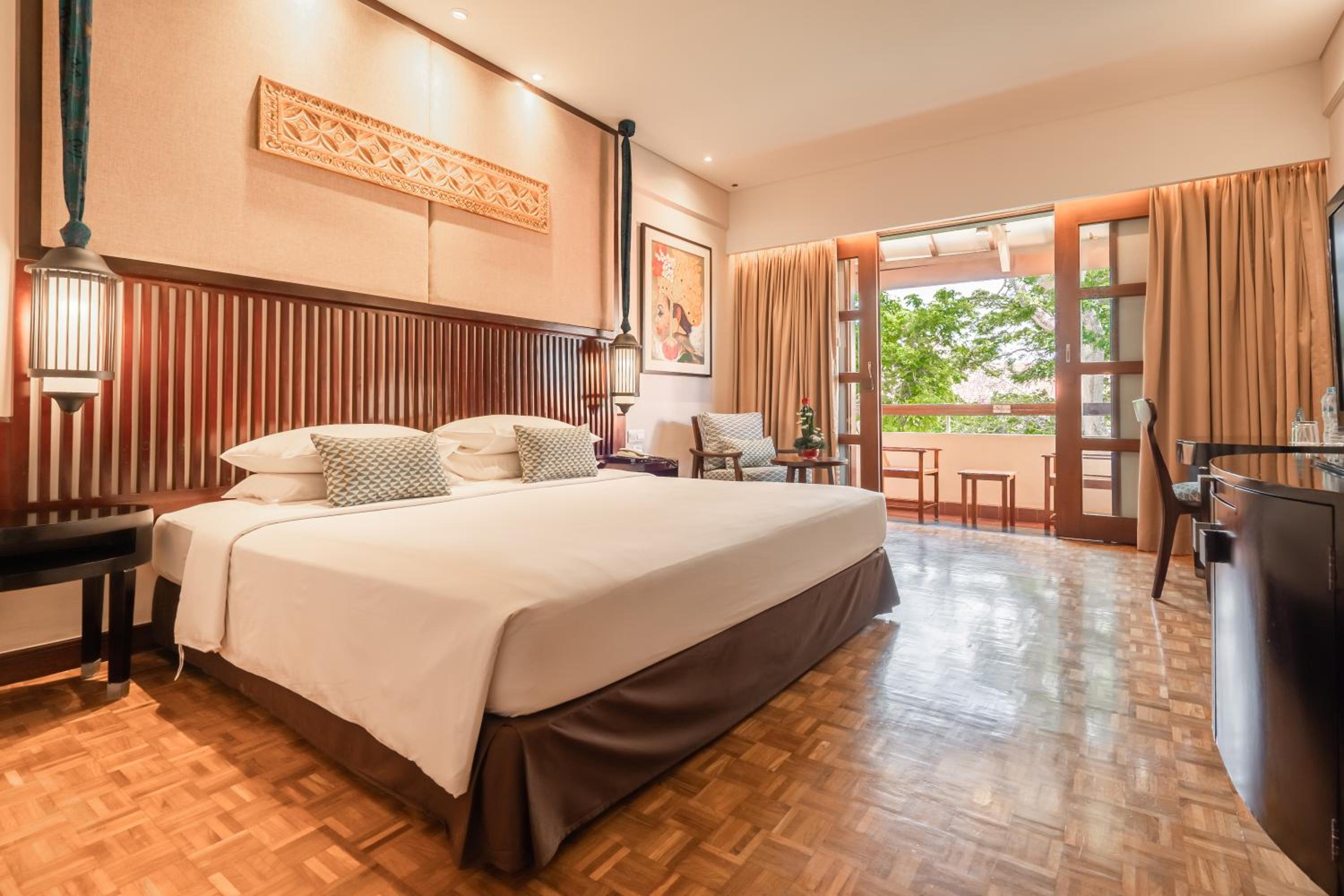 Deluxe Double or Twin Room with Free Benefit - Photo 4