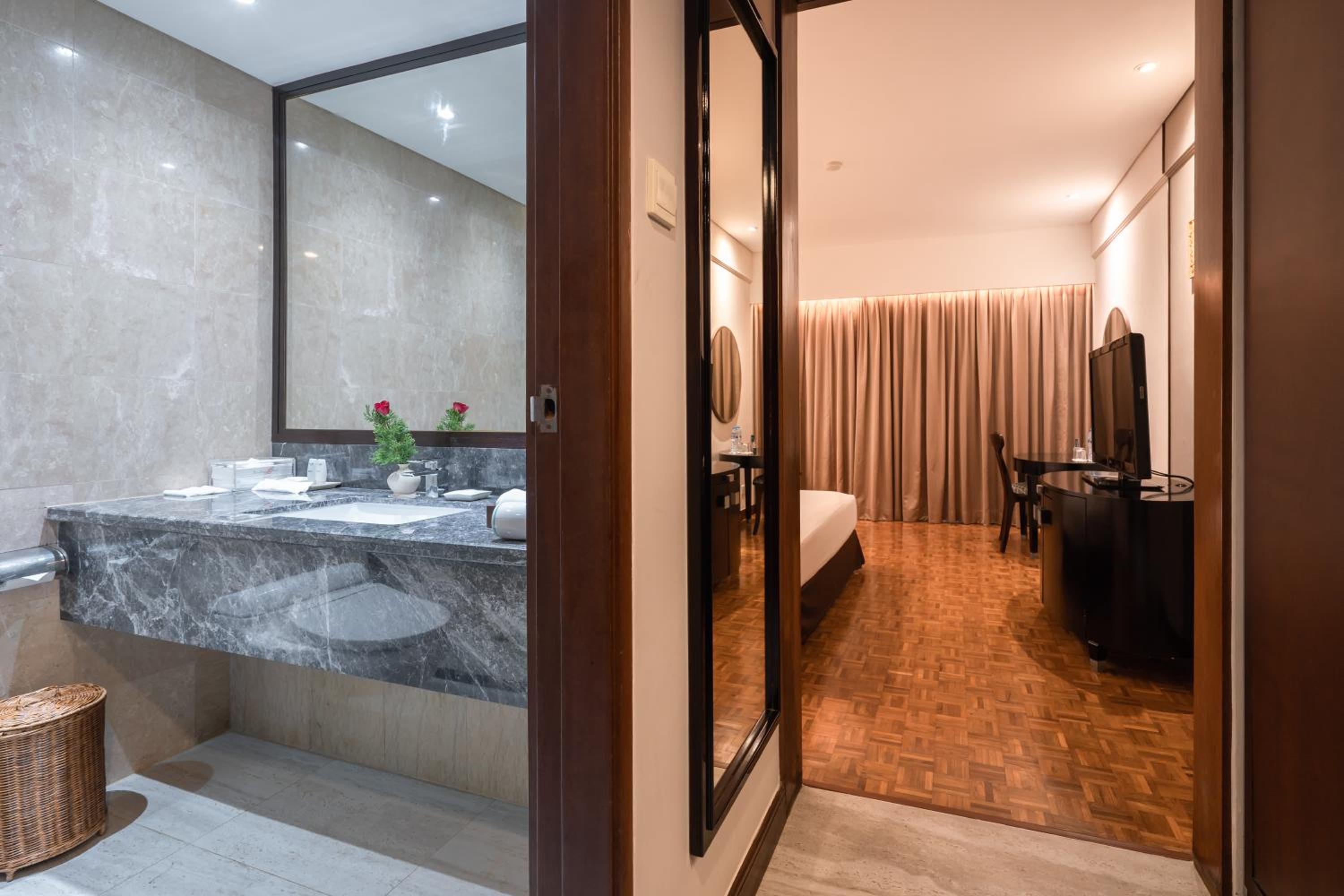 Deluxe Double or Twin Room with Free Benefit - Photo 1