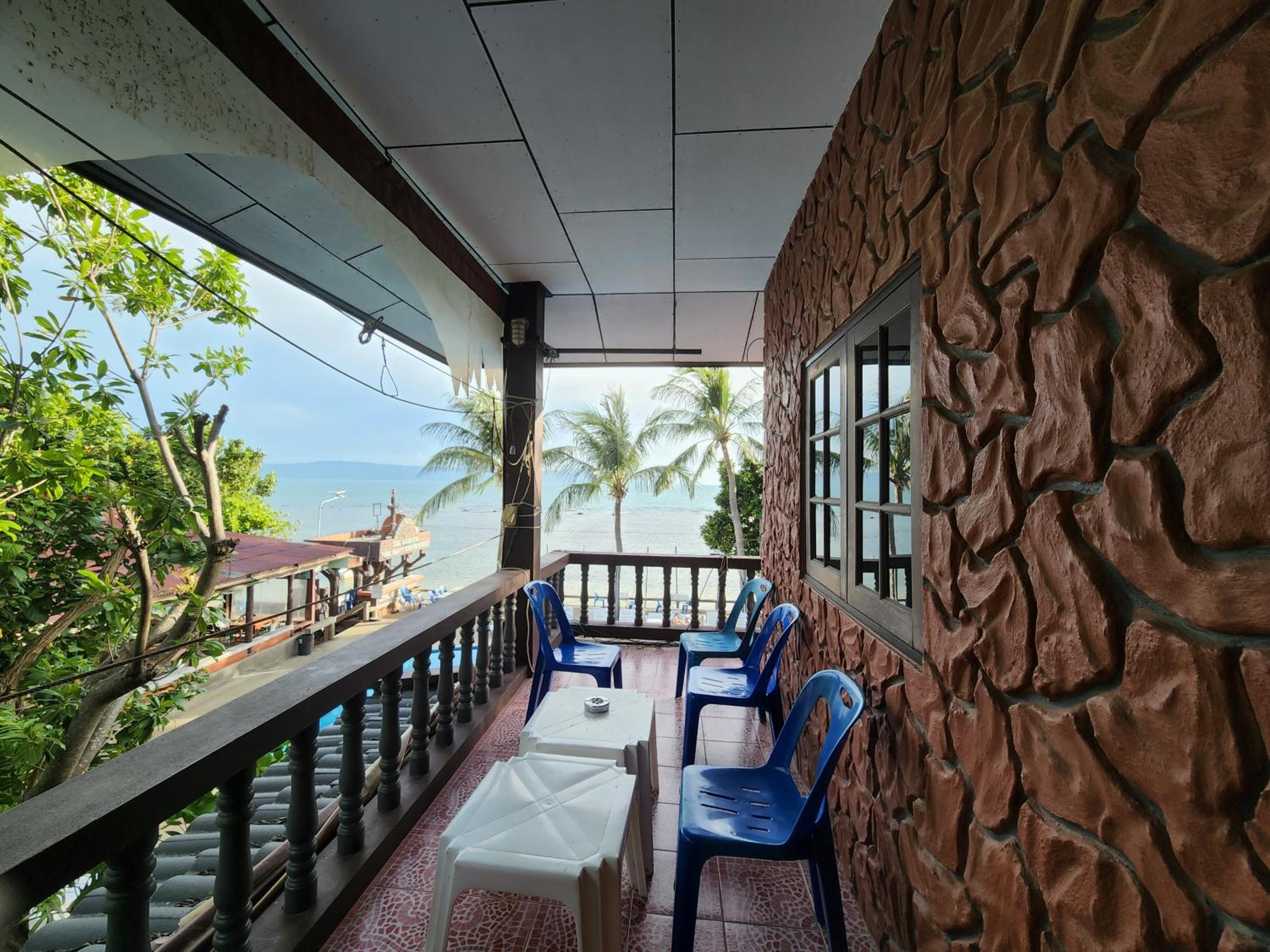 Family Room with Sea View photo 2