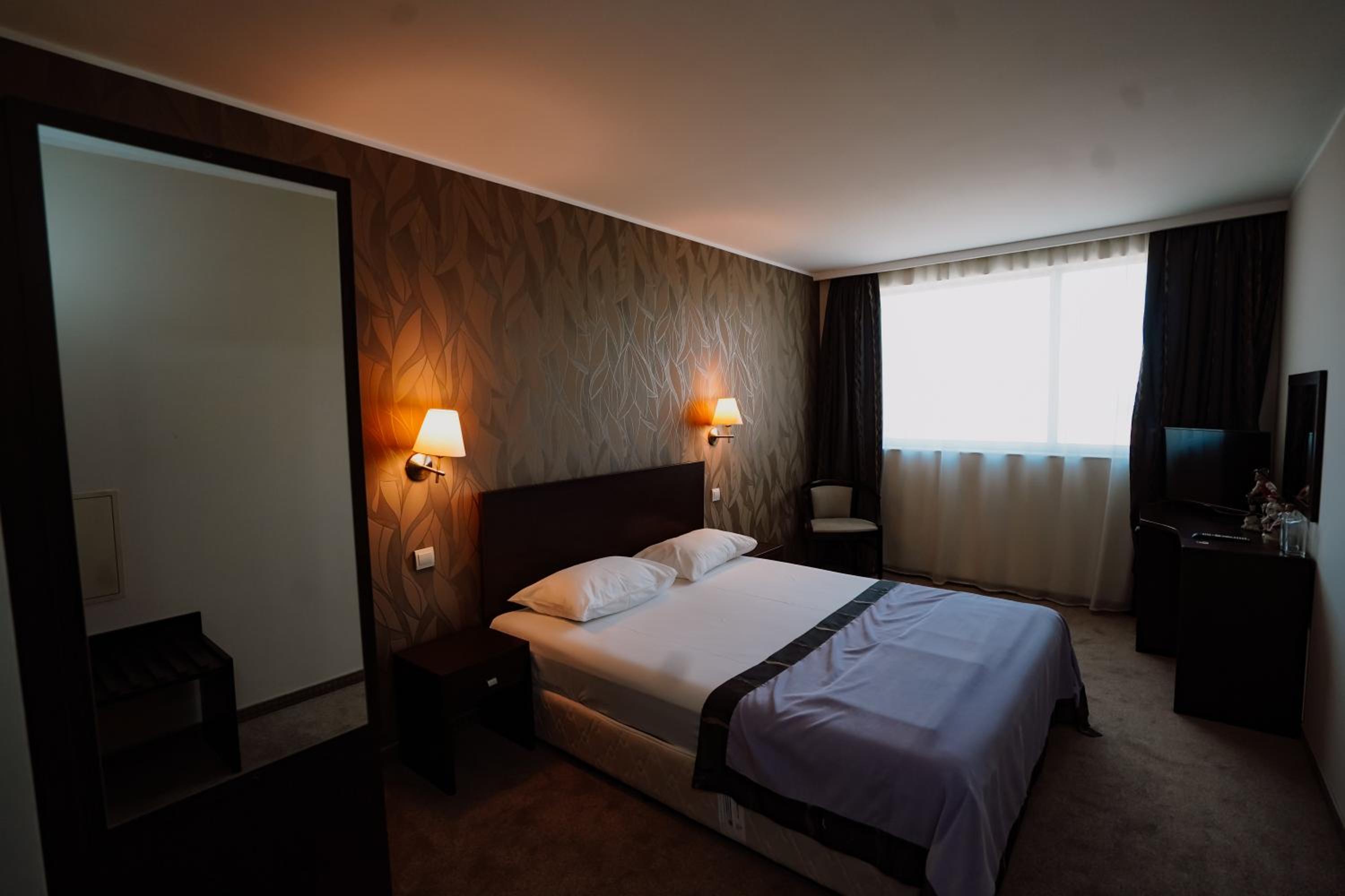 Double or Twin Room photo 3