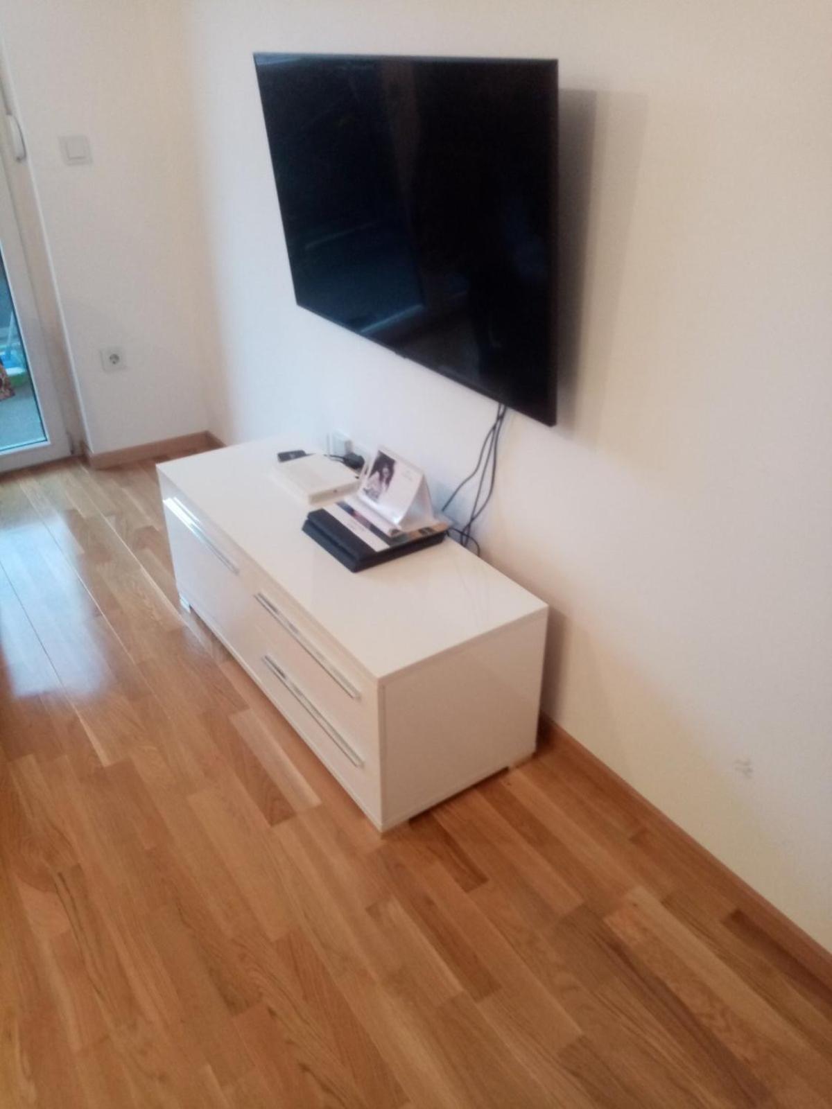 One-Bedroom Apartment photo 3
