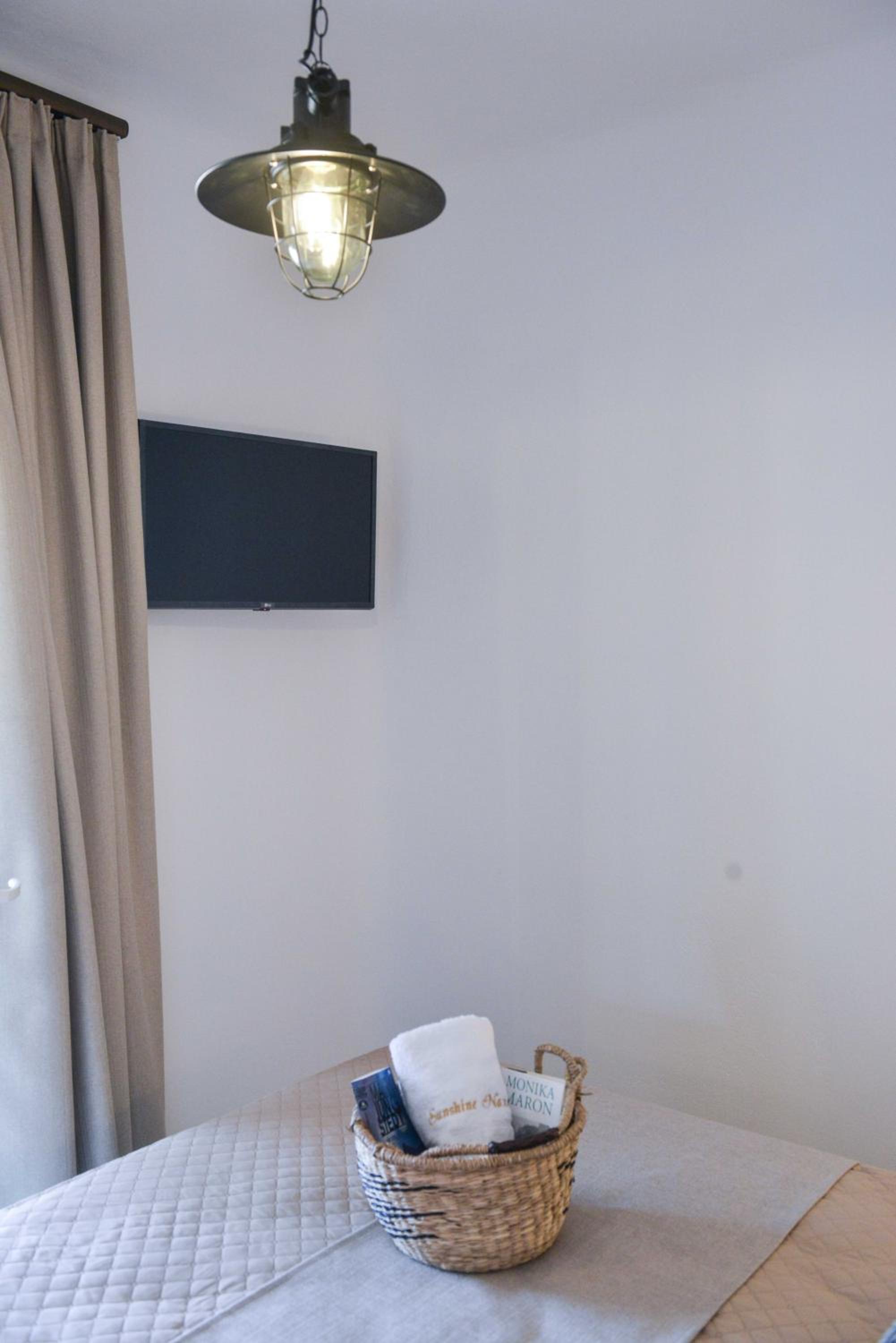 Apartment with Terrace photo 2