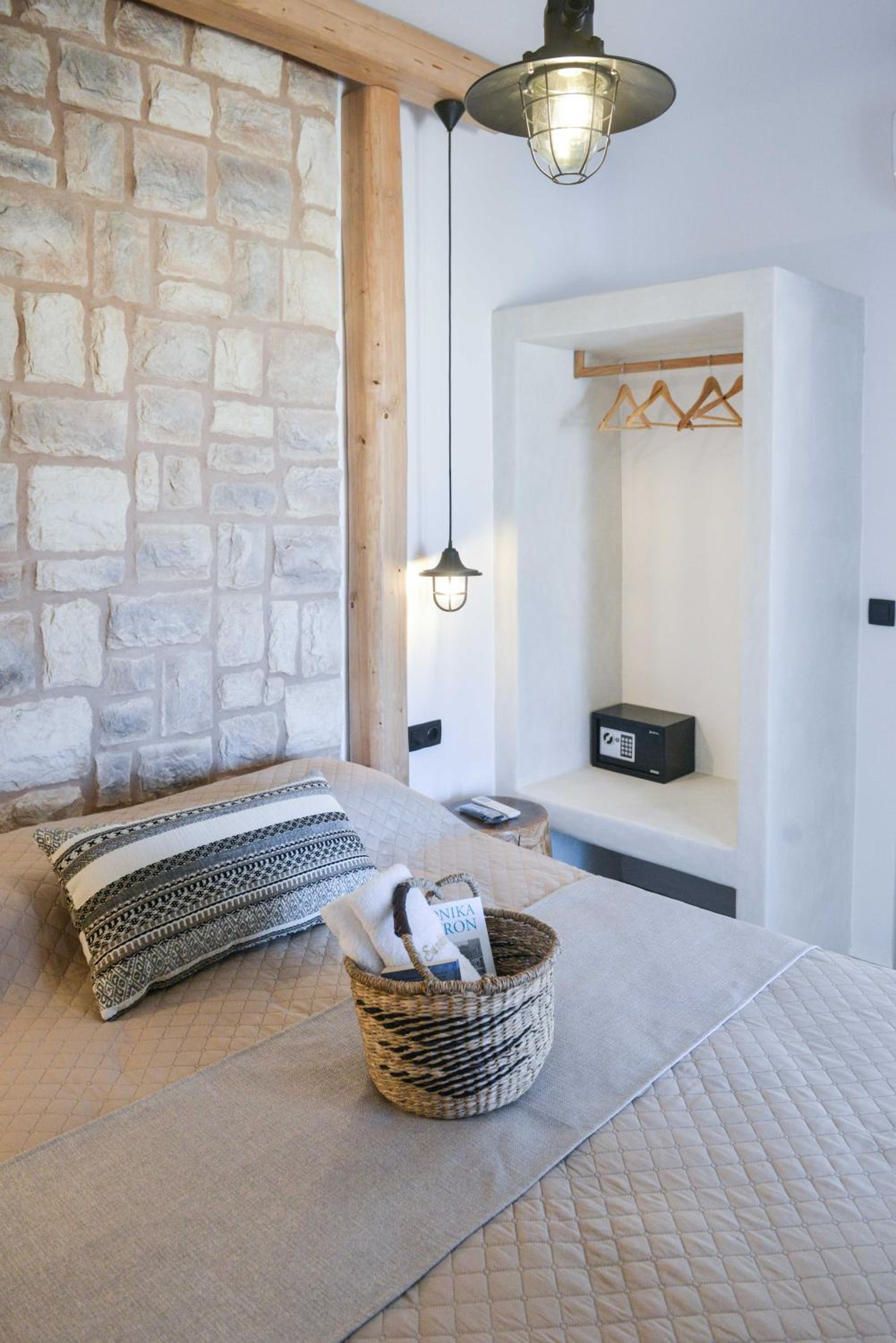 Apartment with Terrace photo 3