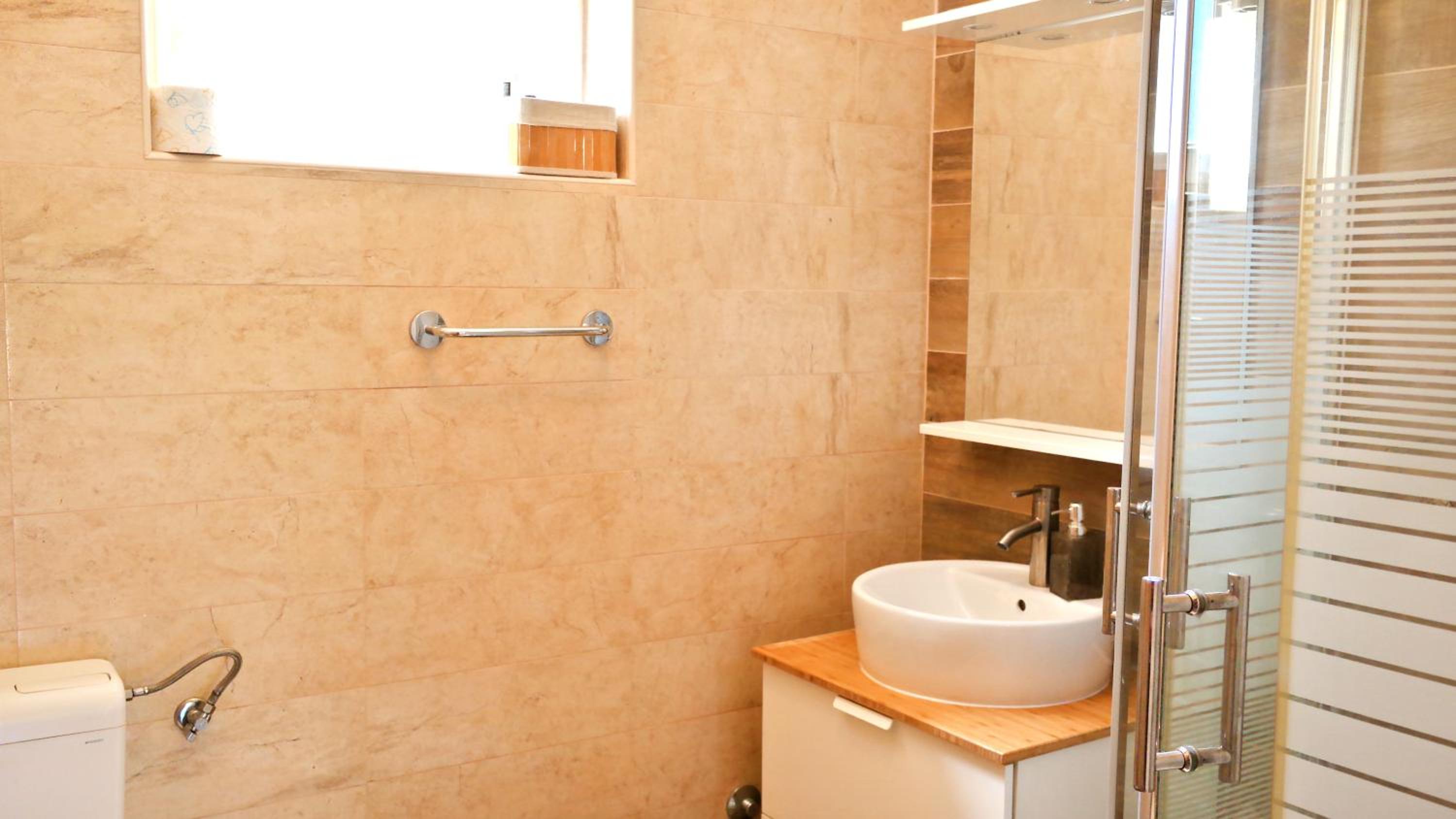Three-Bedroom House photo 2