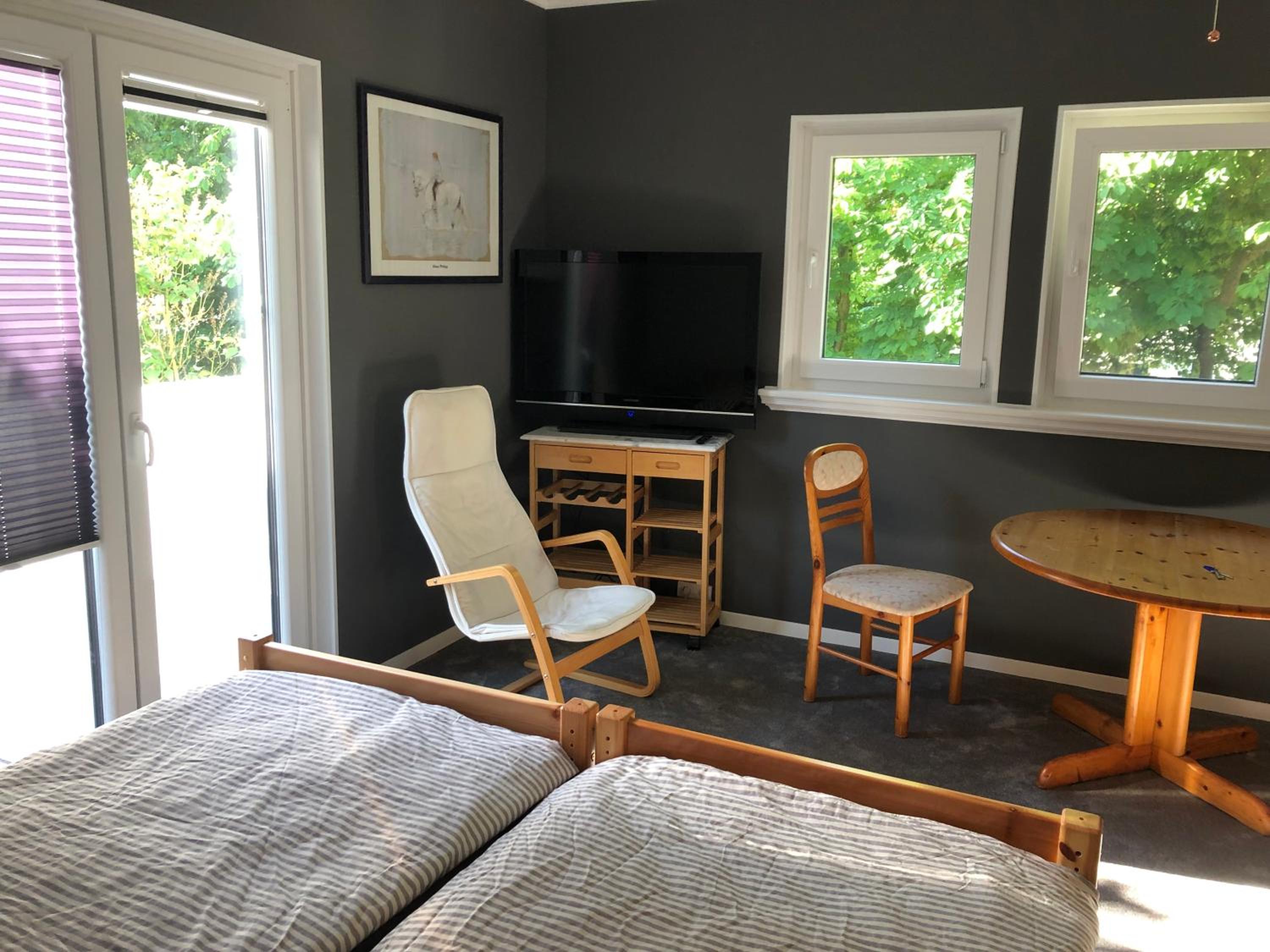 One-Bedroom Apartment with Balcony photo 1
