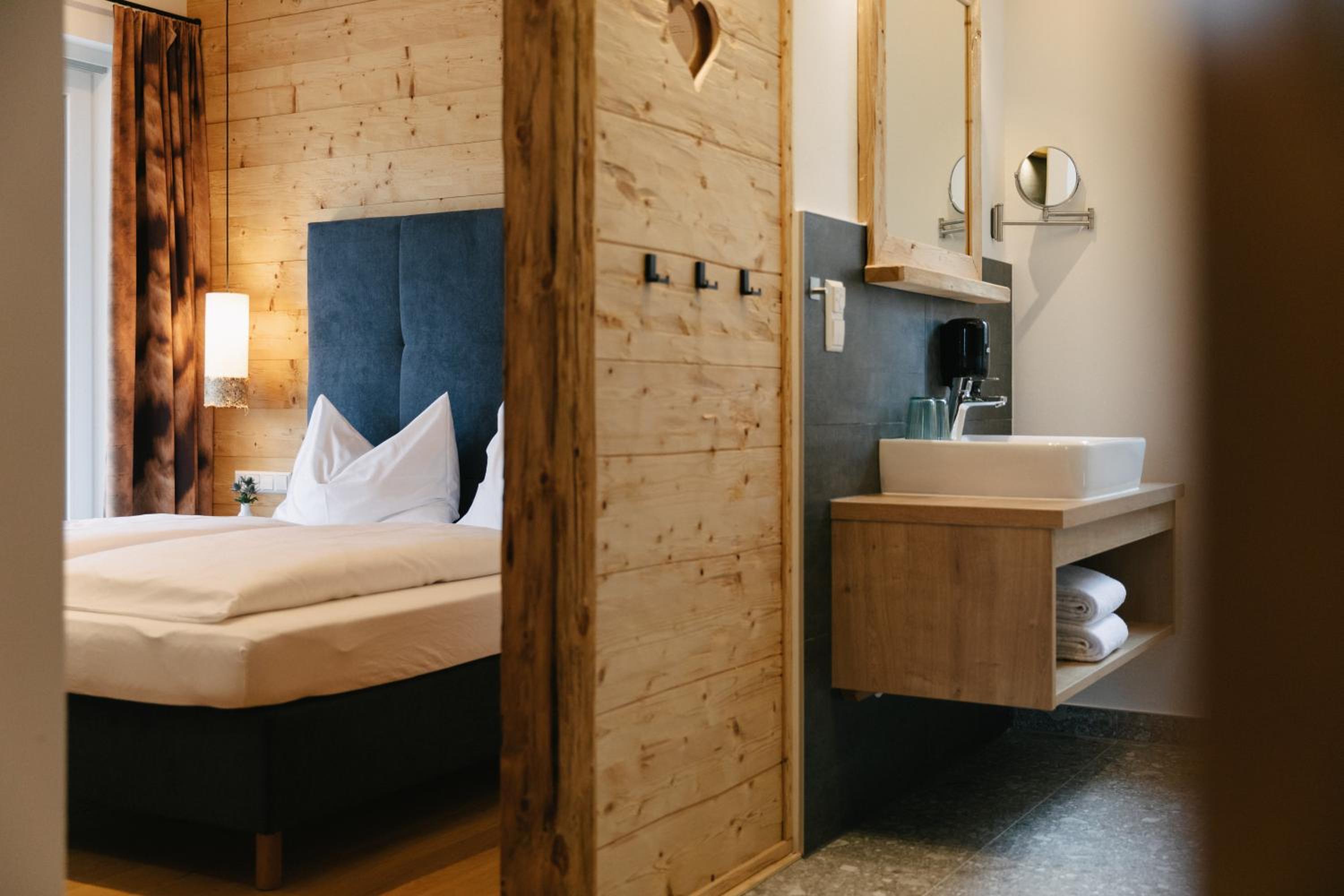 Two-Bedroom Apartment with Private Sauna photo 1