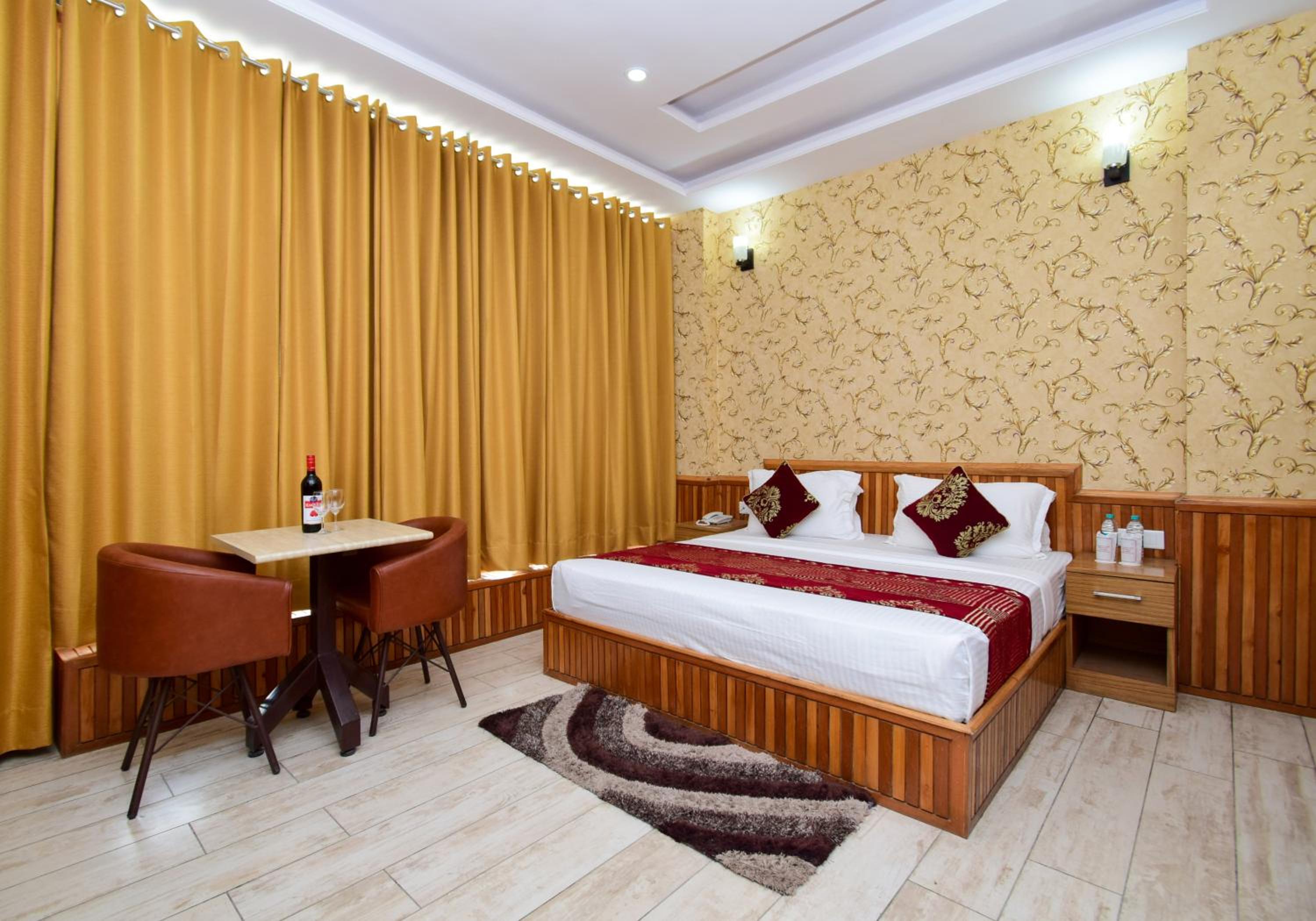 King Room With Balcony photo 2