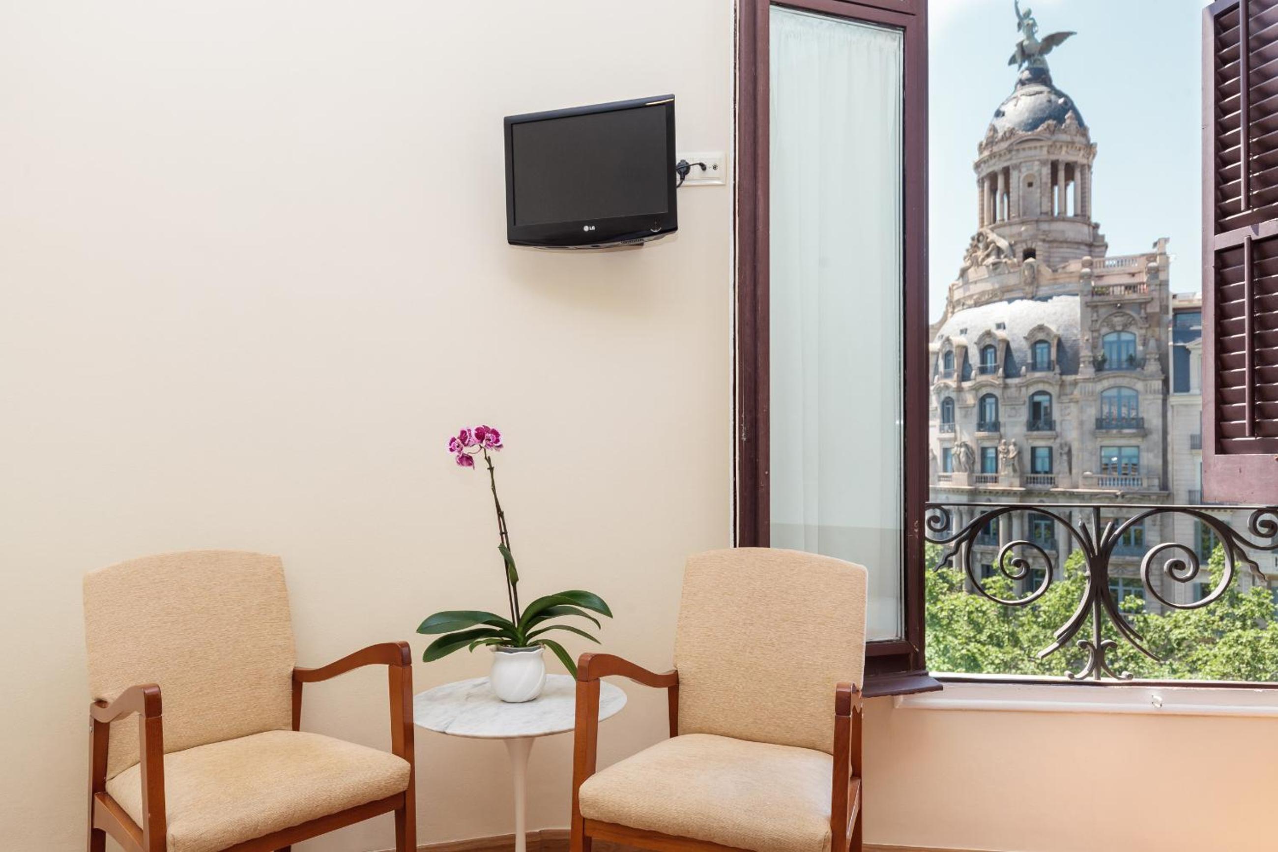Twin Room with City View photo 2