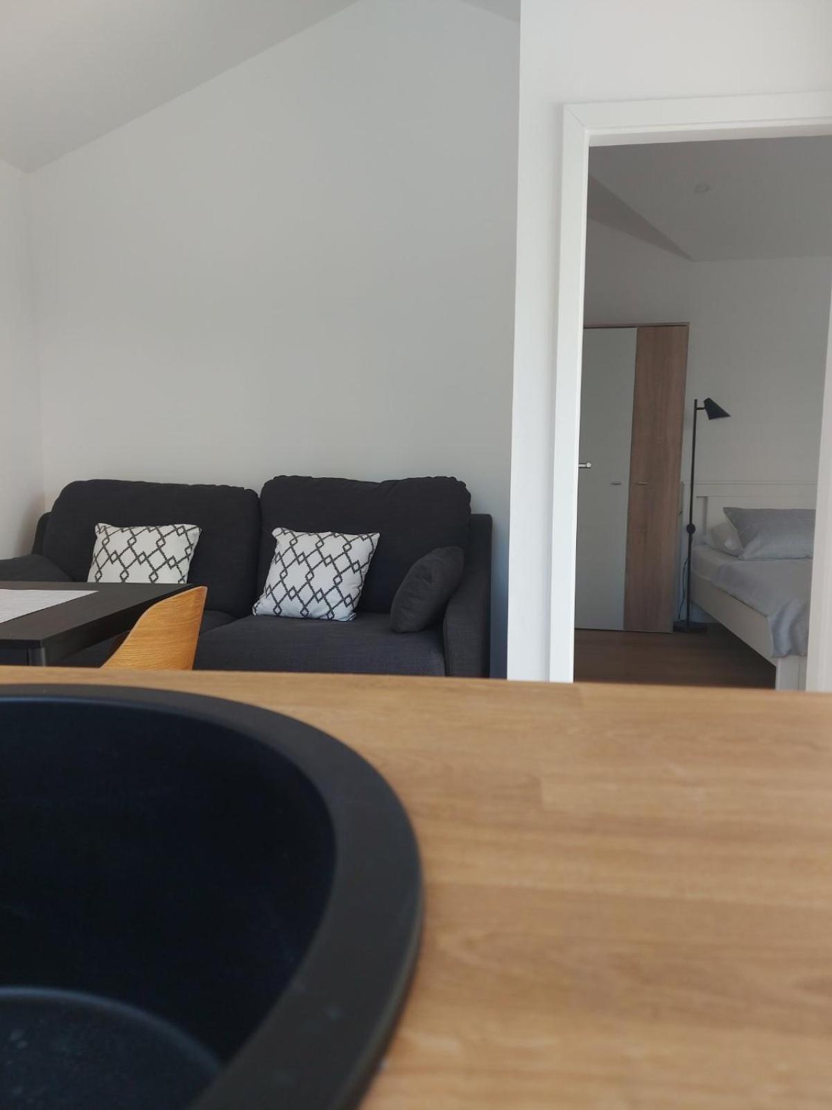 One-Bedroom House photo 3