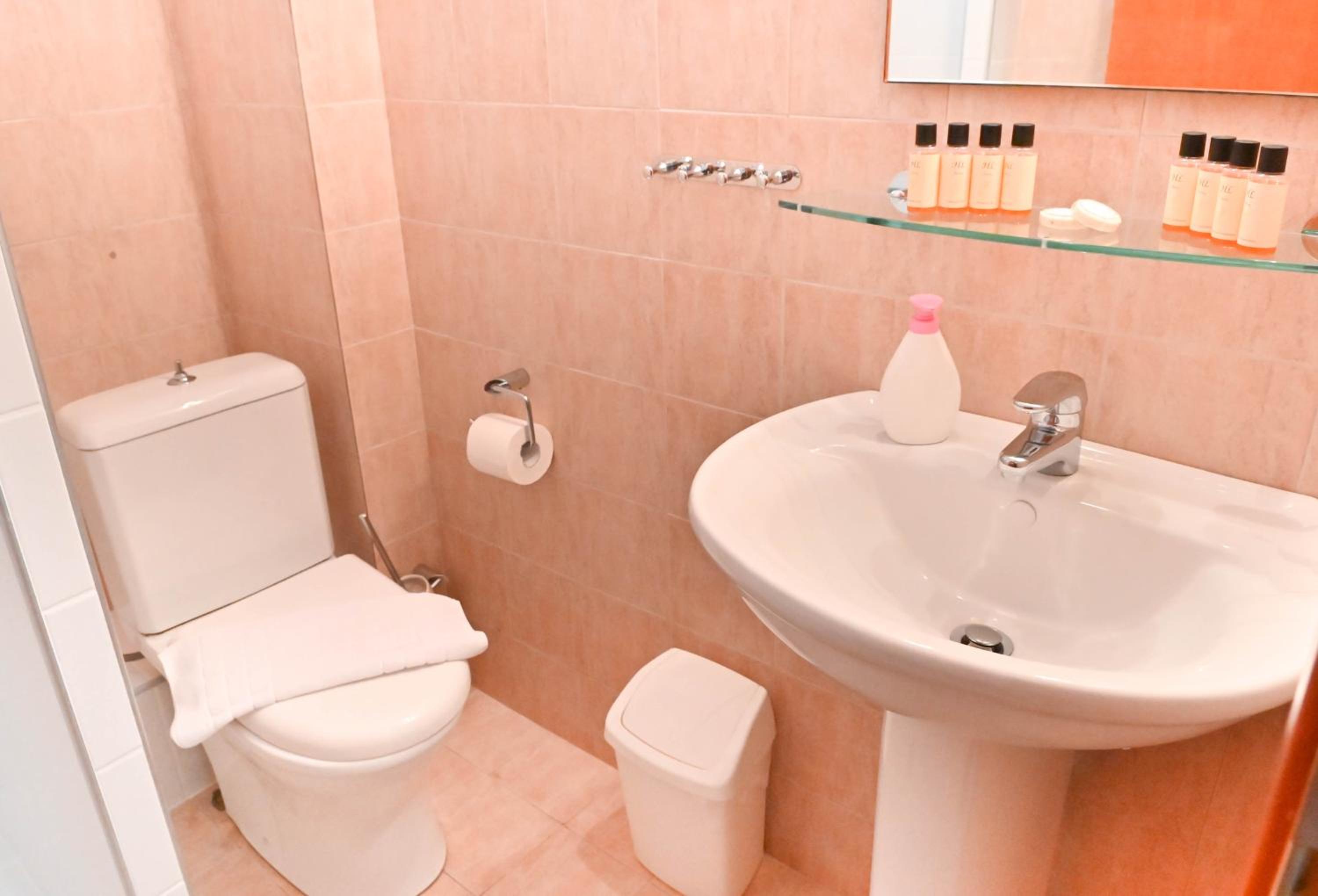 Triple Room with Terrace photo 3