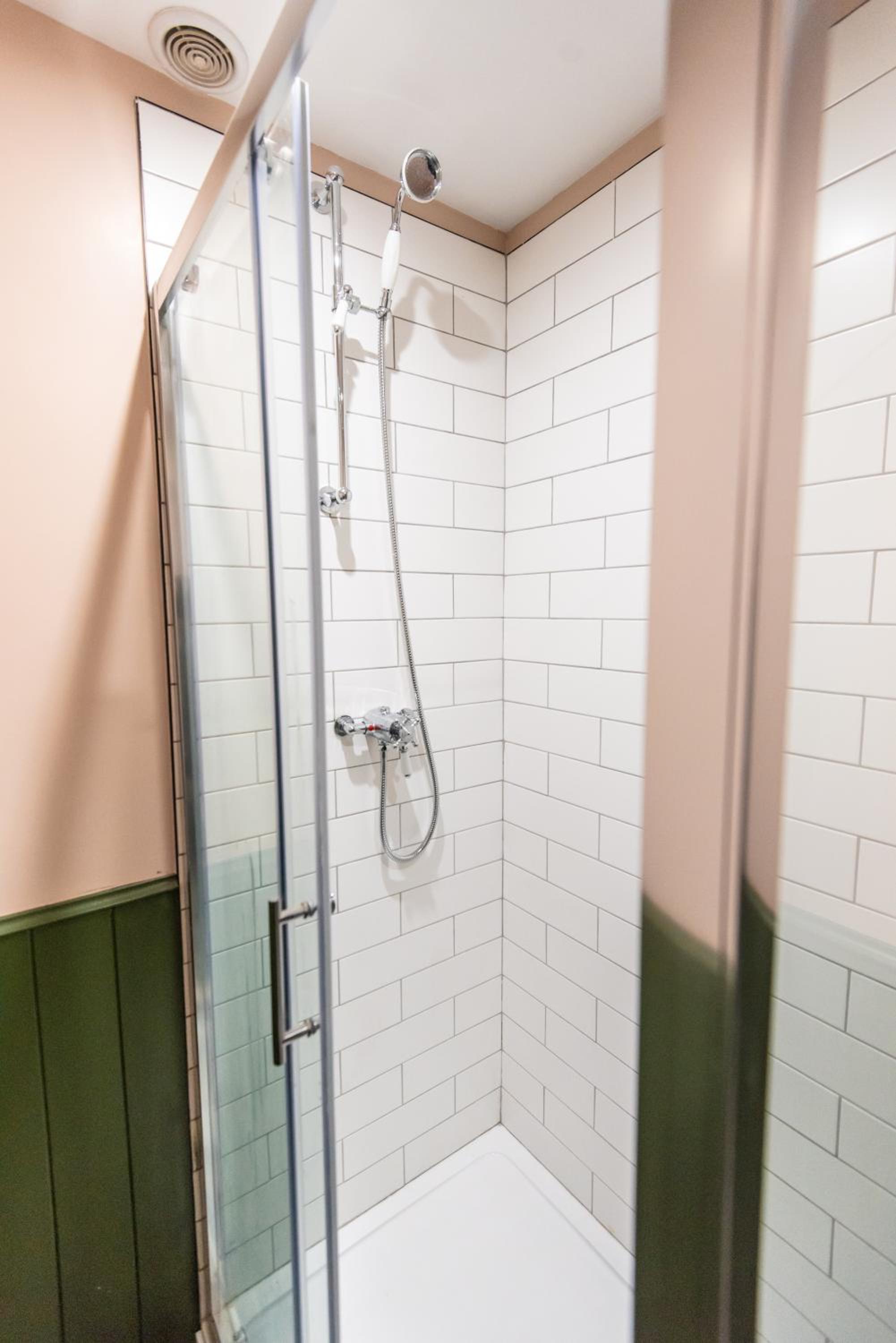 Standard Double Room with Shared Bathroom photo 3