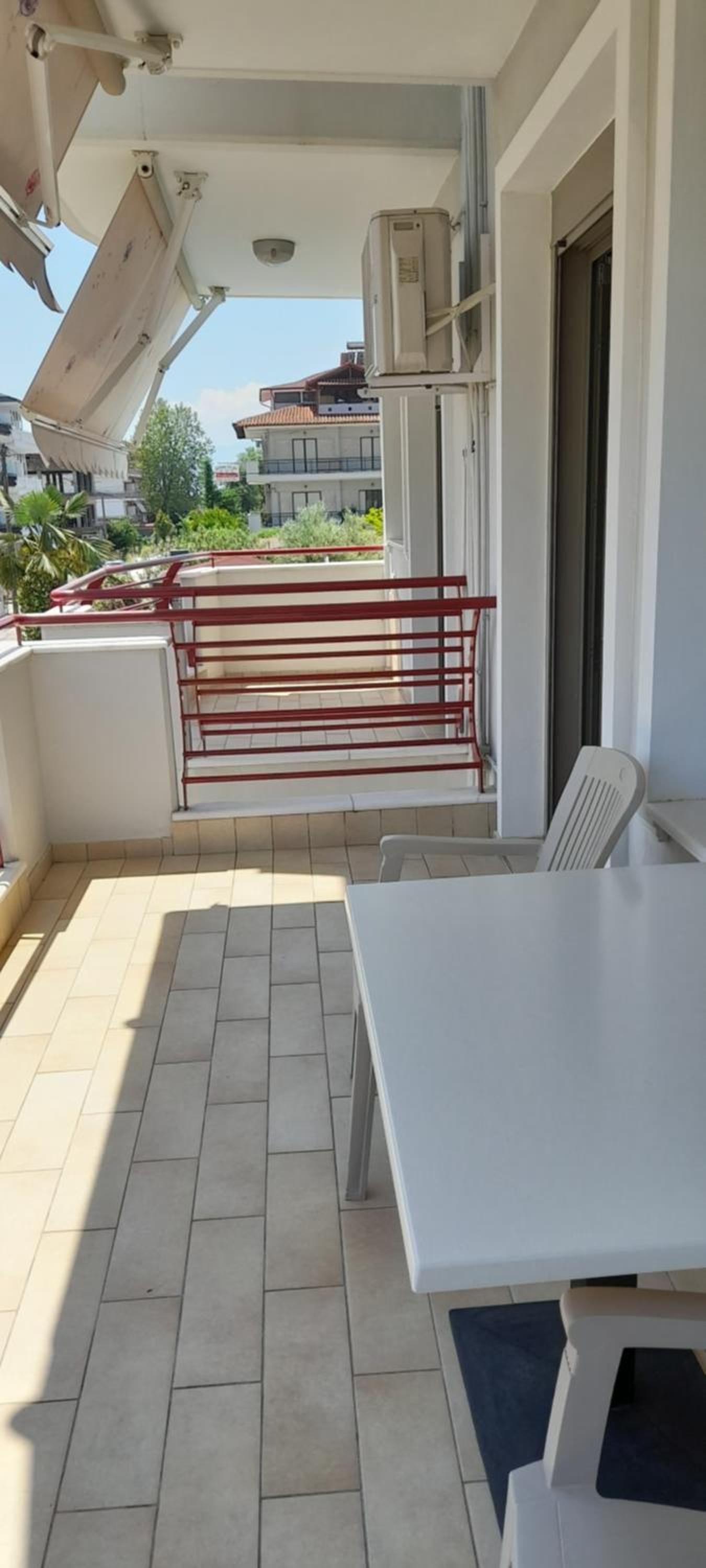 Apartment photo 2