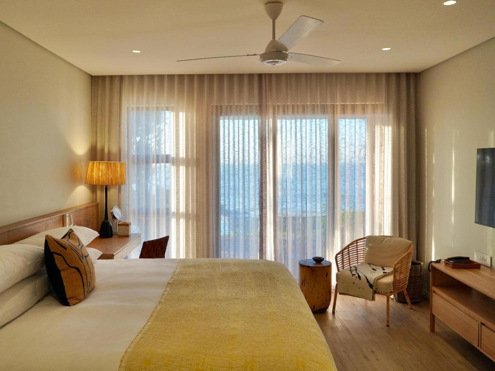 King Room with Pool View photo 3
