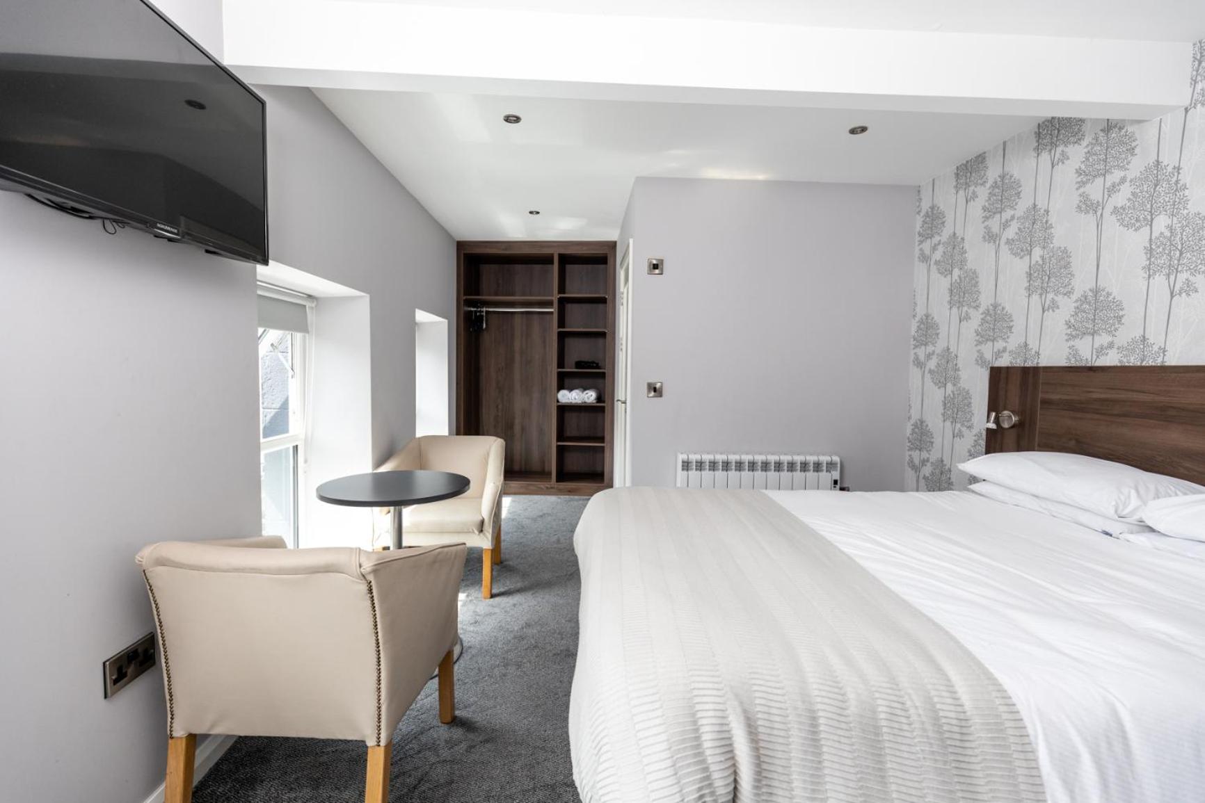 Double Room - Photo 2