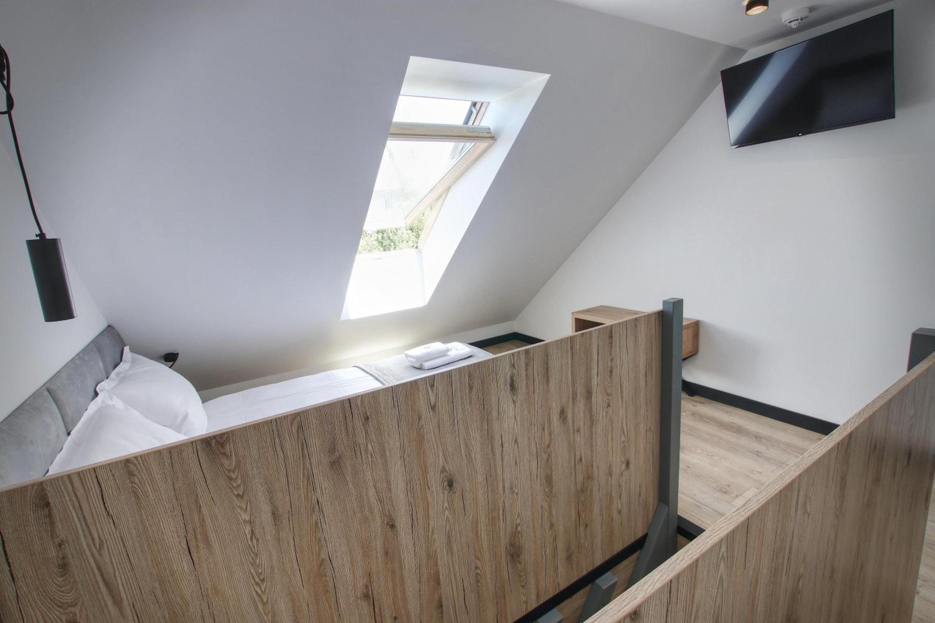 Triple Room with Private Bathroom photo 2