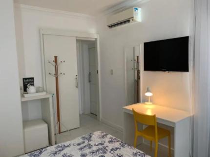 Apartment with Pool View  photo 1
