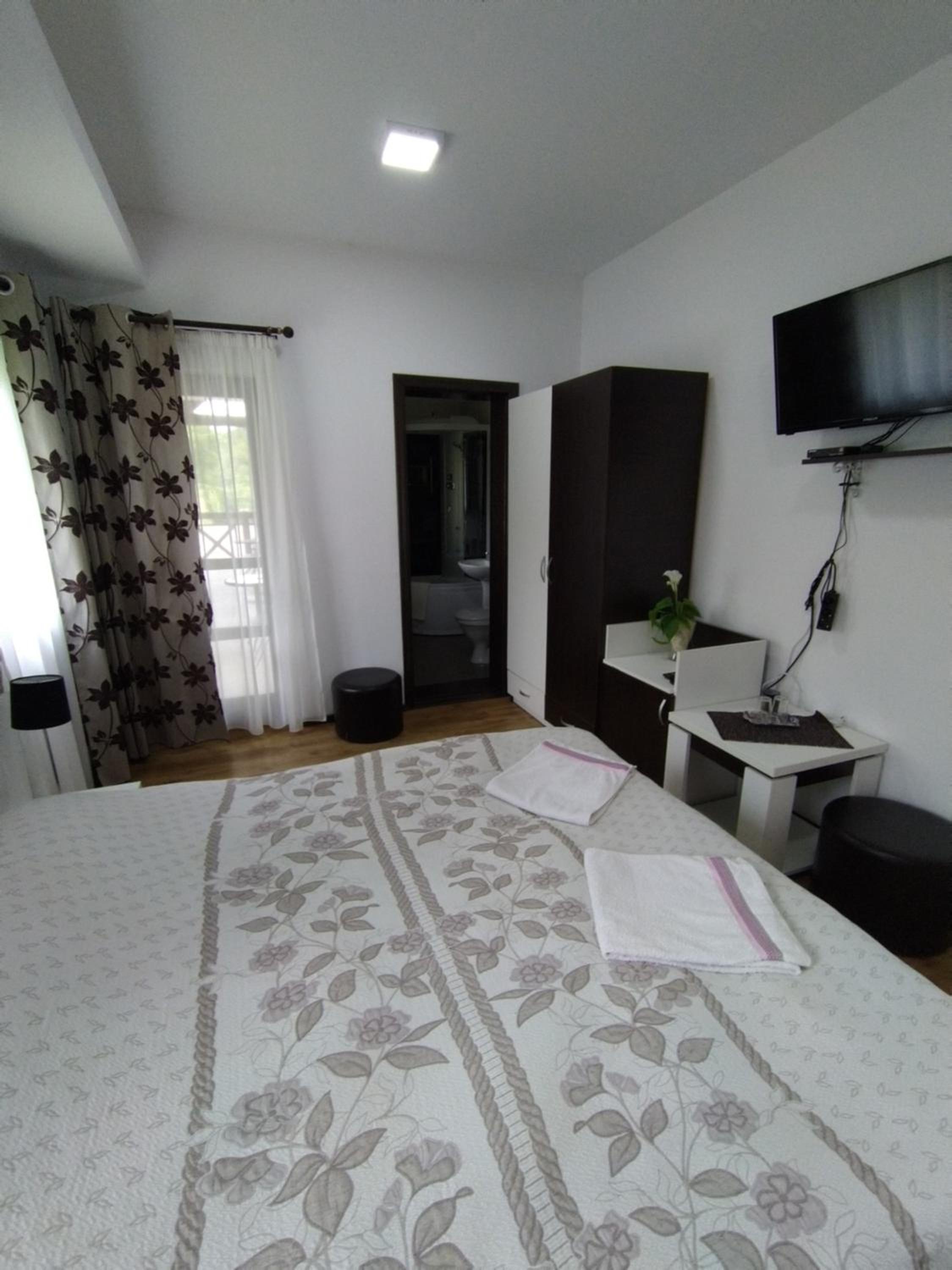 Deluxe Double or Twin Room with Balcony photo 1