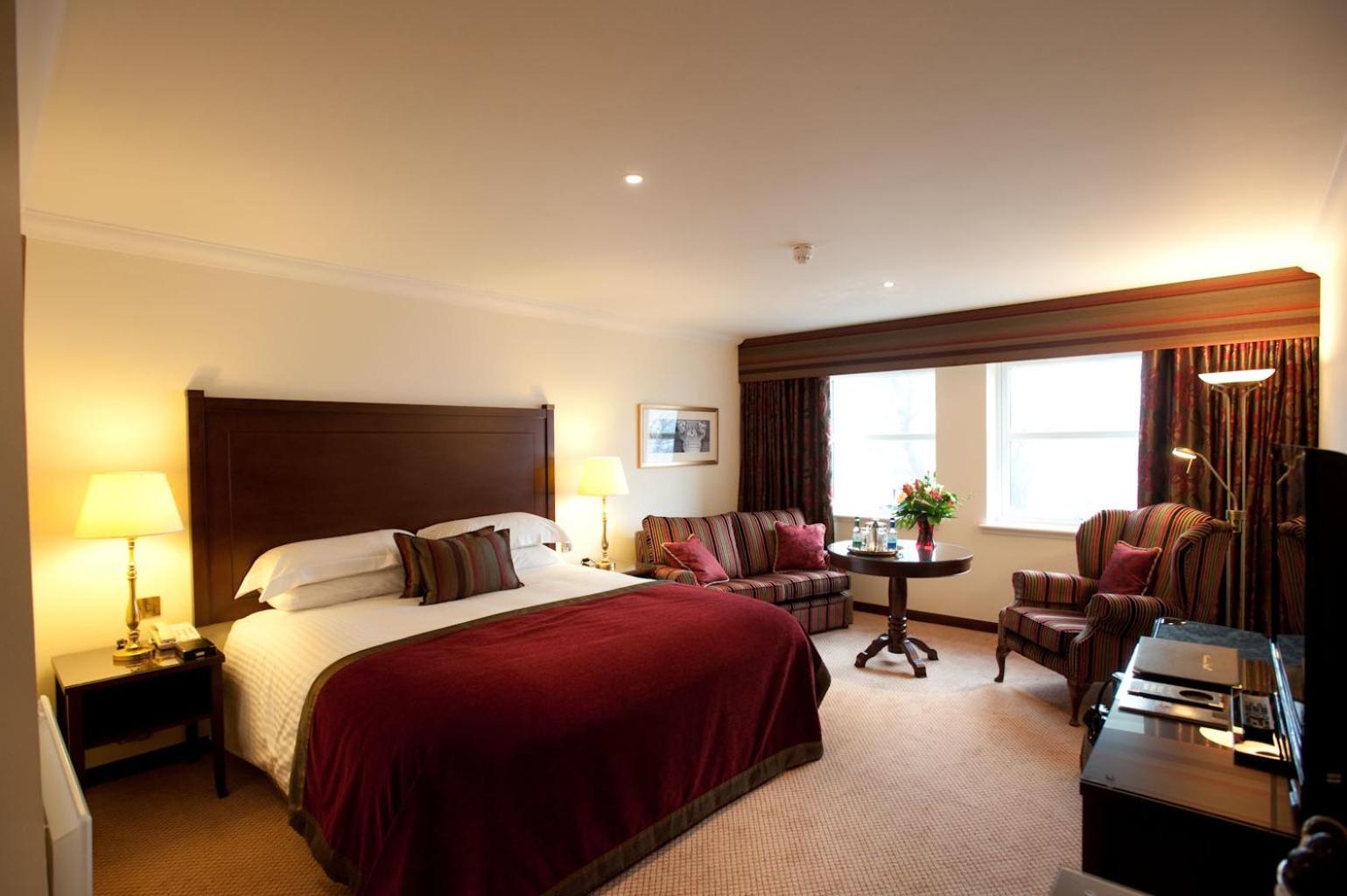 Superior King Room - Photo 3