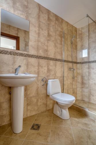 Three-Bedroom Villa photo 3