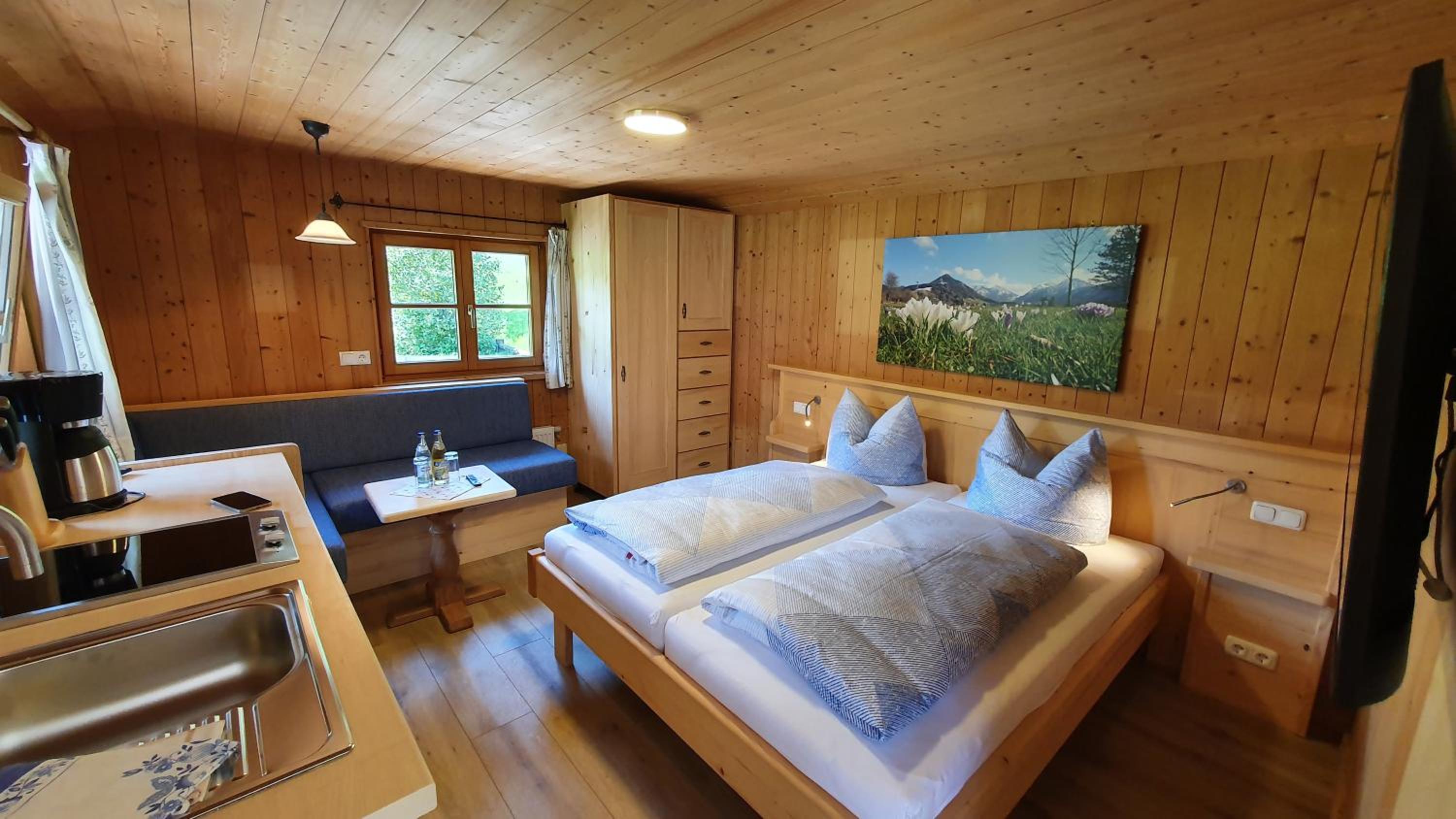 One-Bedroom House photo 1