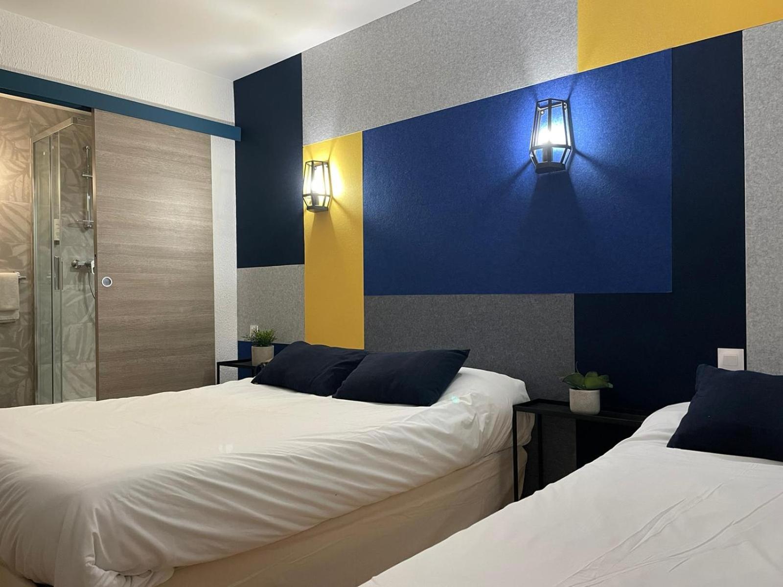 Triple Room with Private Bathroom - Photo 1