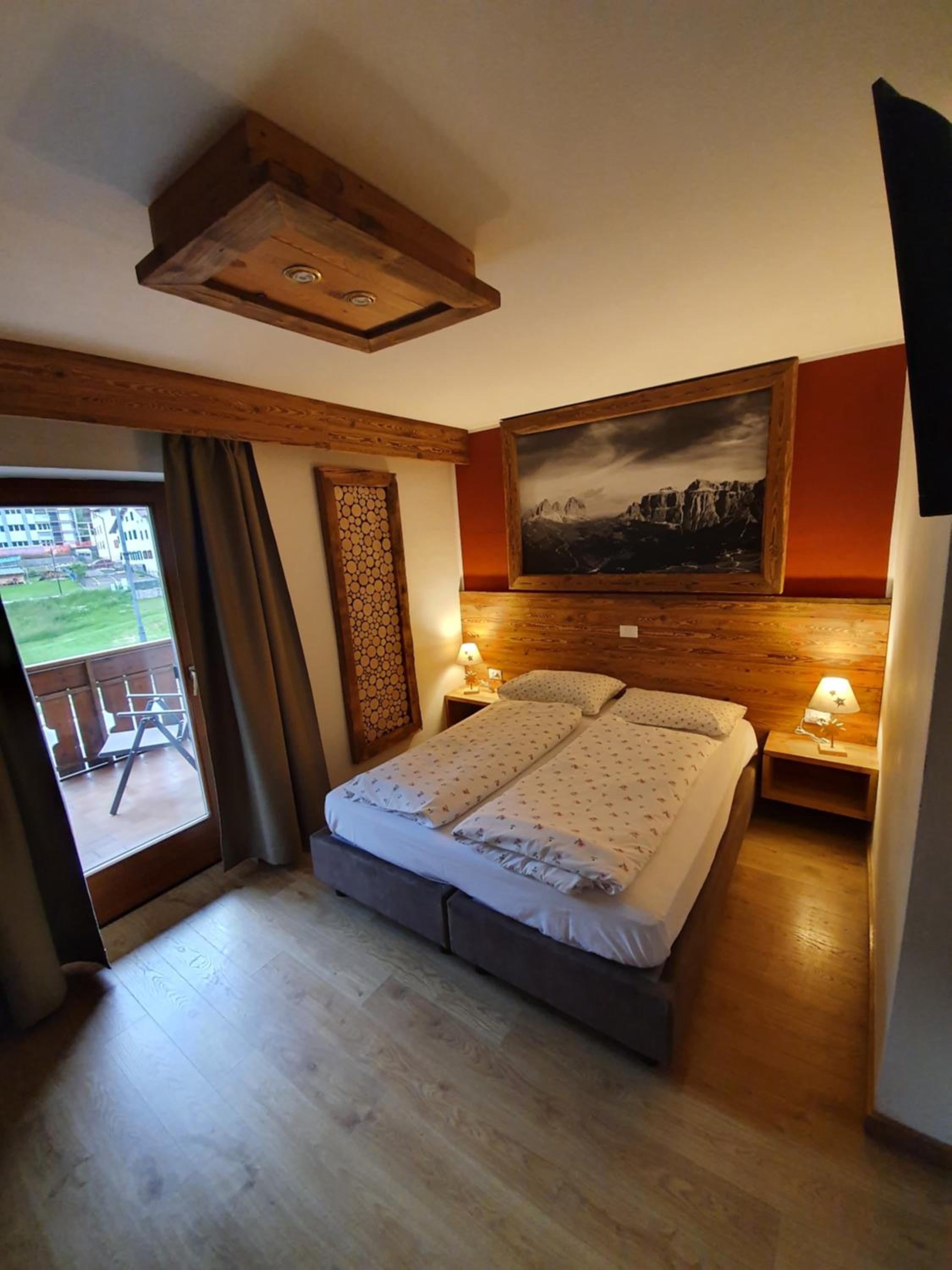 Double Room with Mountain View